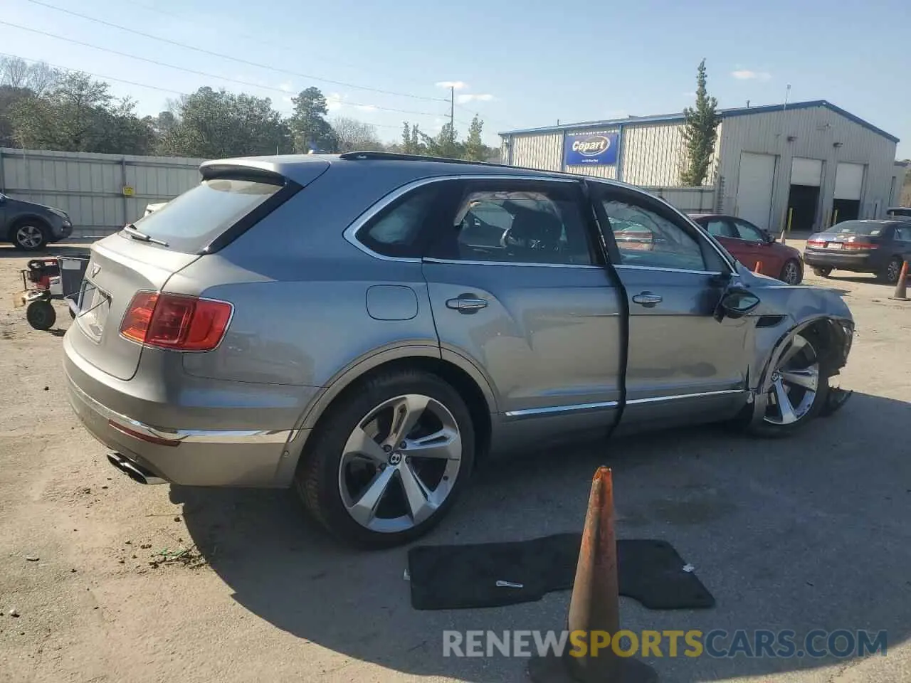 3 fotografías del automóvil dañado SJAAM2ZV9KC024755 BENTLEY ALL MODELS 2019