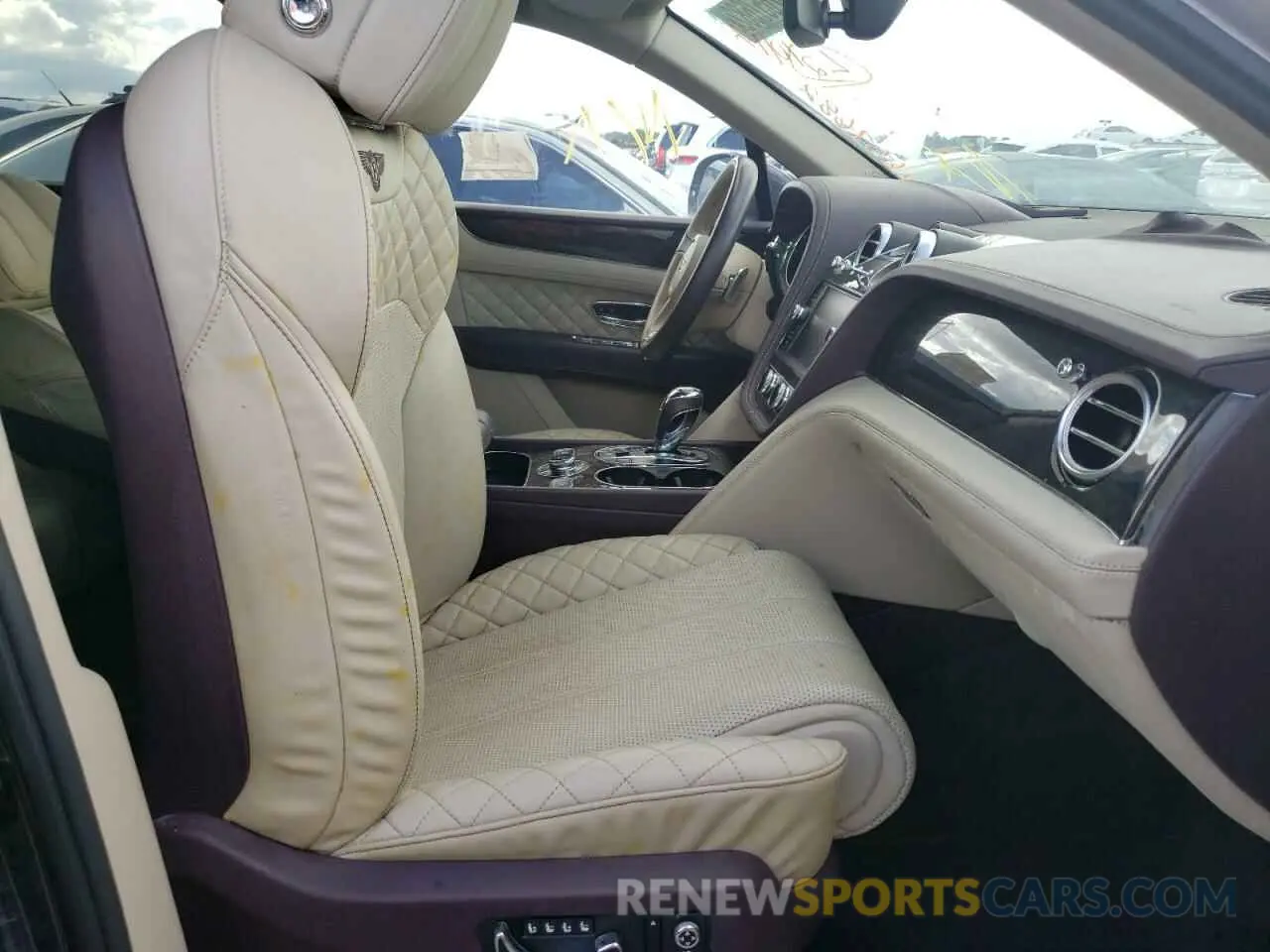 5 fotografías del automóvil dañado SJAAM2ZVXKC024800 BENTLEY ALL MODELS 2019