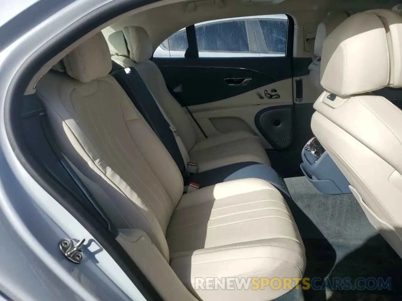 10 fotografías del automóvil dañado SCBBB6ZG2LC079831 BENTLEY ALL MODELS 2020