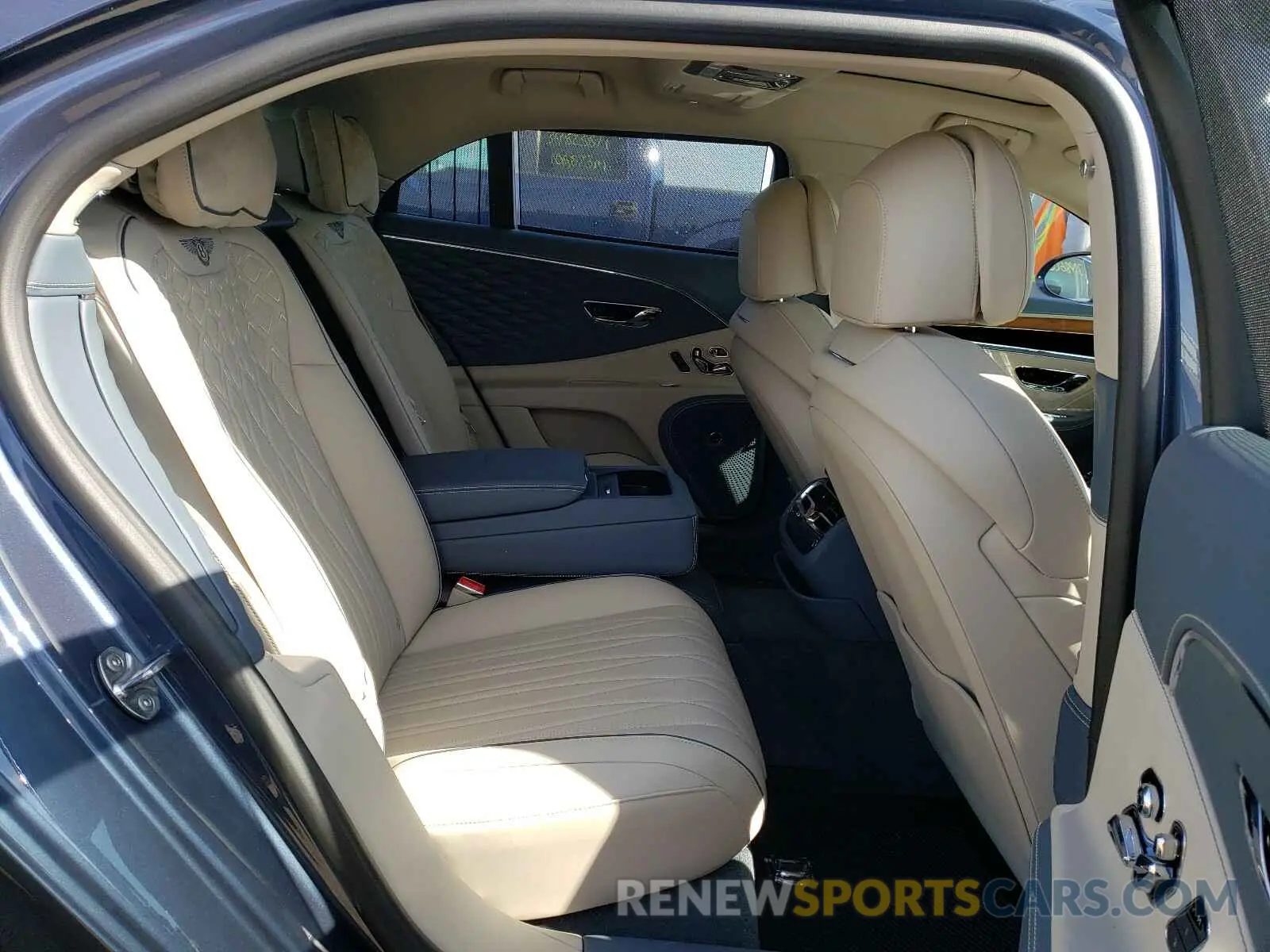 6 fotografías del automóvil dañado SCBBB6ZG6LC082909 BENTLEY ALL MODELS 2020