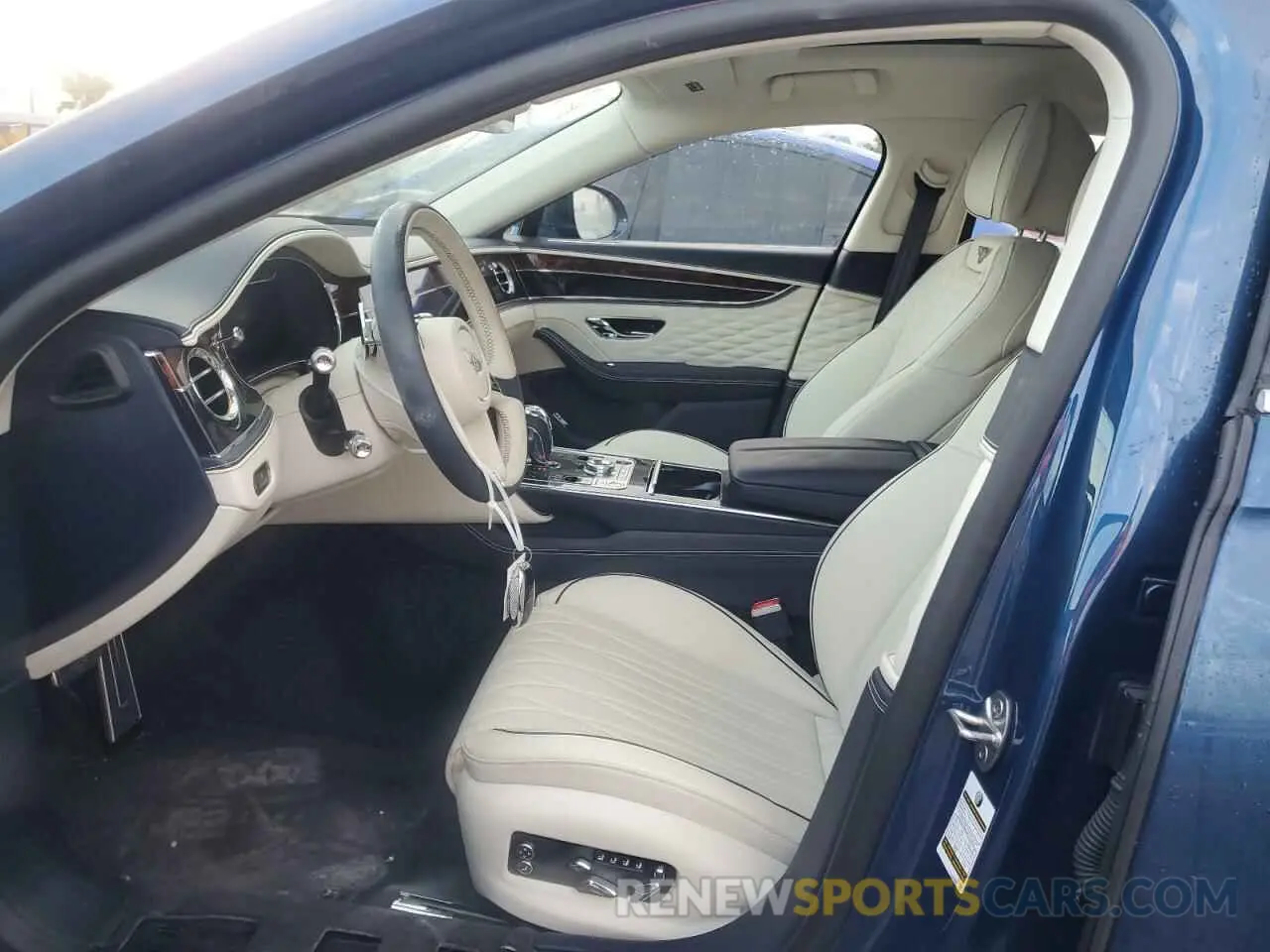 7 fotografías del automóvil dañado SCBBB6ZG6LC083302 BENTLEY ALL MODELS 2020