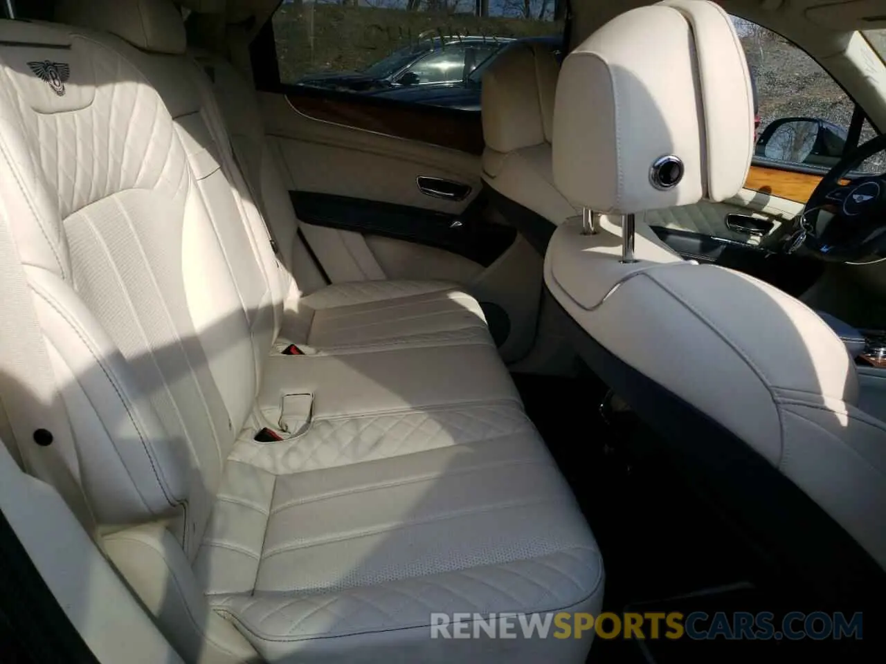 6 fotografías del automóvil dañado SJAAJ2ZV2LC027930 BENTLEY ALL MODELS 2020