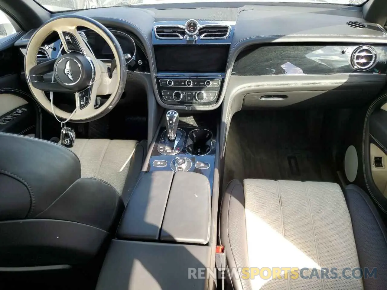 8 fotografías del automóvil dañado SJAAM2ZV4MC034001 BENTLEY ALL MODELS 2021