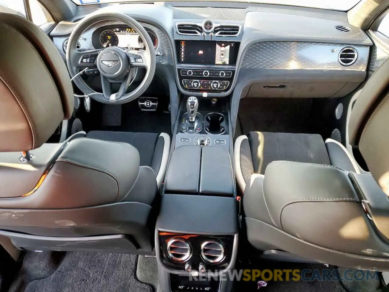 8 fotografías del automóvil dañado SJAAR2ZV7MC036102 BENTLEY ALL MODELS 2021