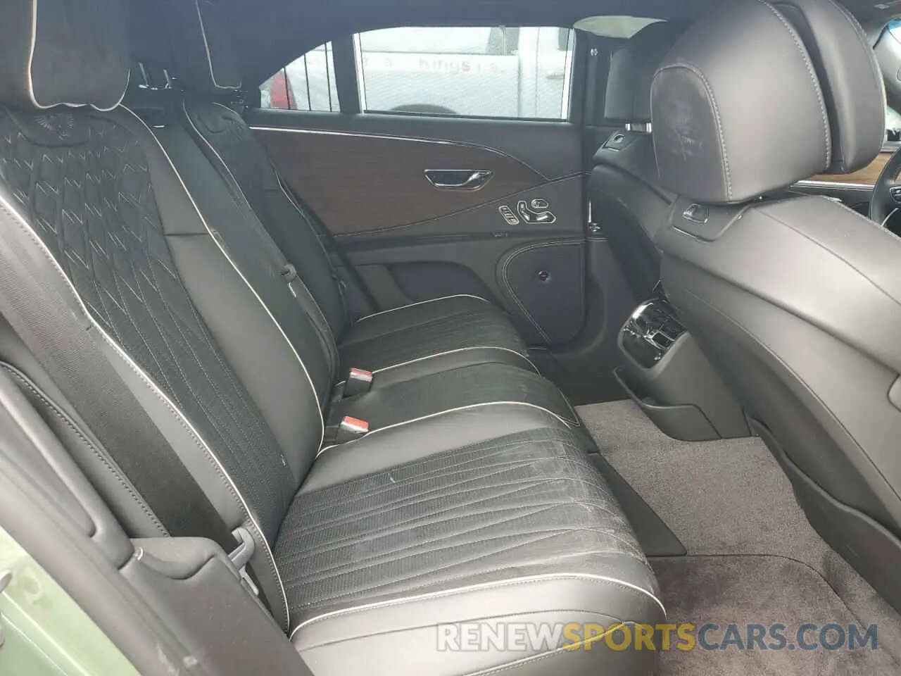 10 fotografías del automóvil dañado SCBBG6ZG0NC095627 BENTLEY ALL MODELS 2022