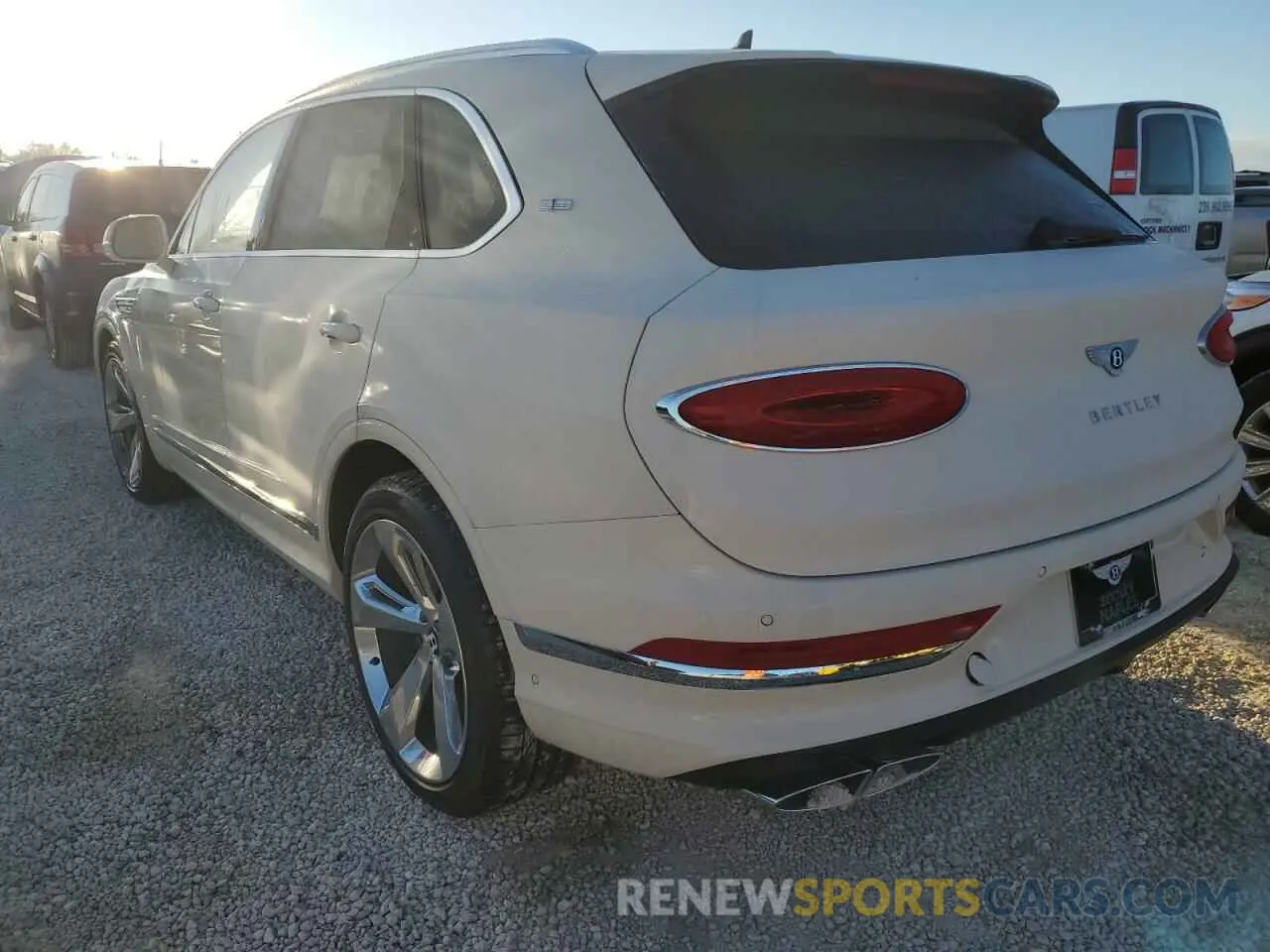 3 fotografías del automóvil dañado SJAAM2ZV5NC015829 BENTLEY ALL MODELS 2022