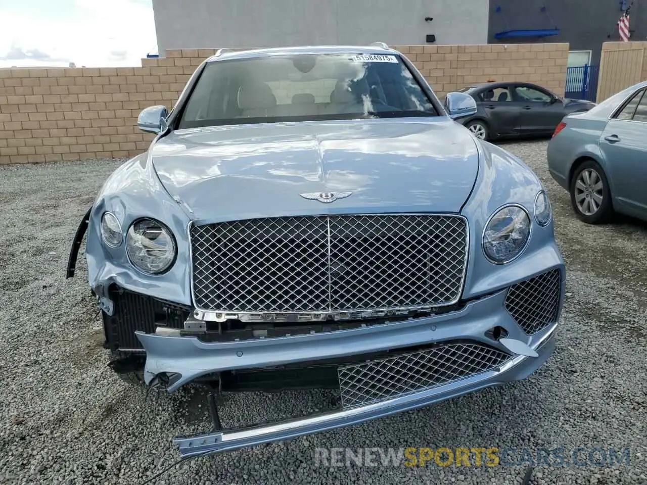 5 fotografías del automóvil dañado SJAAM2ZV9NC016403 BENTLEY ALL MODELS 2022
