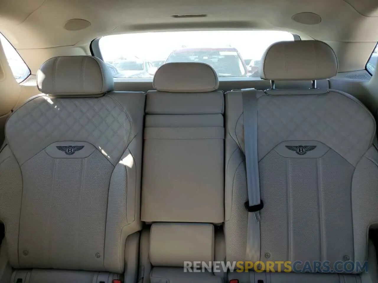 10 fotografías del automóvil dañado SJAAM2ZVXNC039916 BENTLEY ALL MODELS 2022