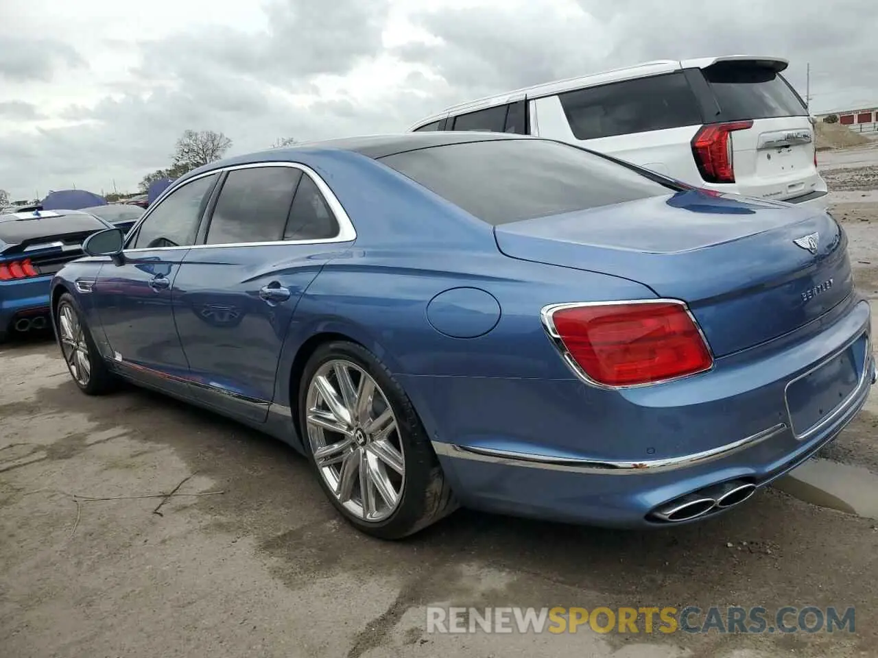 2 fotografías del automóvil dañado SCBBR6ZG5PC008320 BENTLEY ALL MODELS 2023