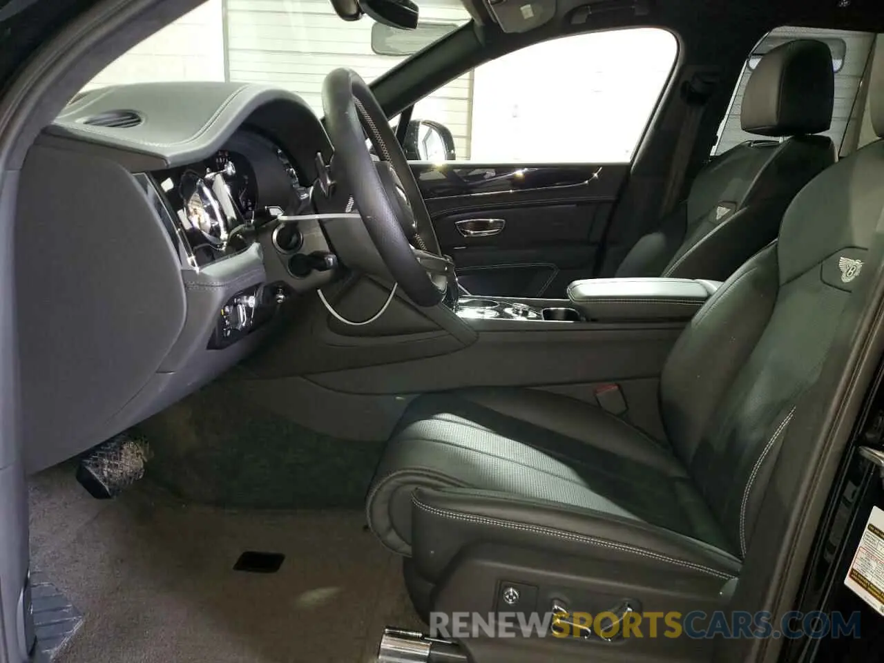 7 fotografías del automóvil dañado SJAAT2ZV8PC020500 BENTLEY ALL MODELS 2023