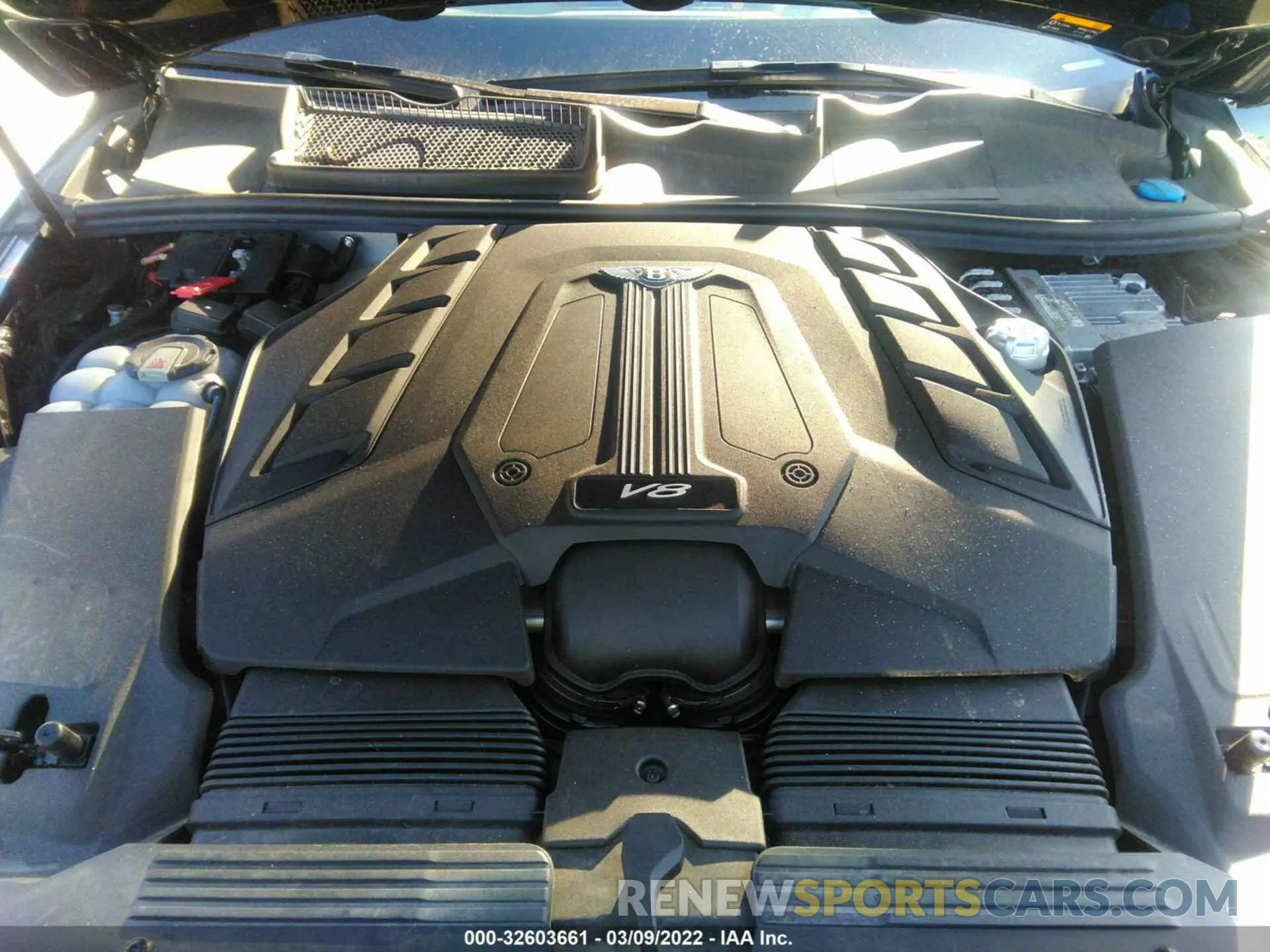 10 fotografías del automóvil dañado SJAAM2ZV5KC027586 BENTLEY BENTAYGA 2019