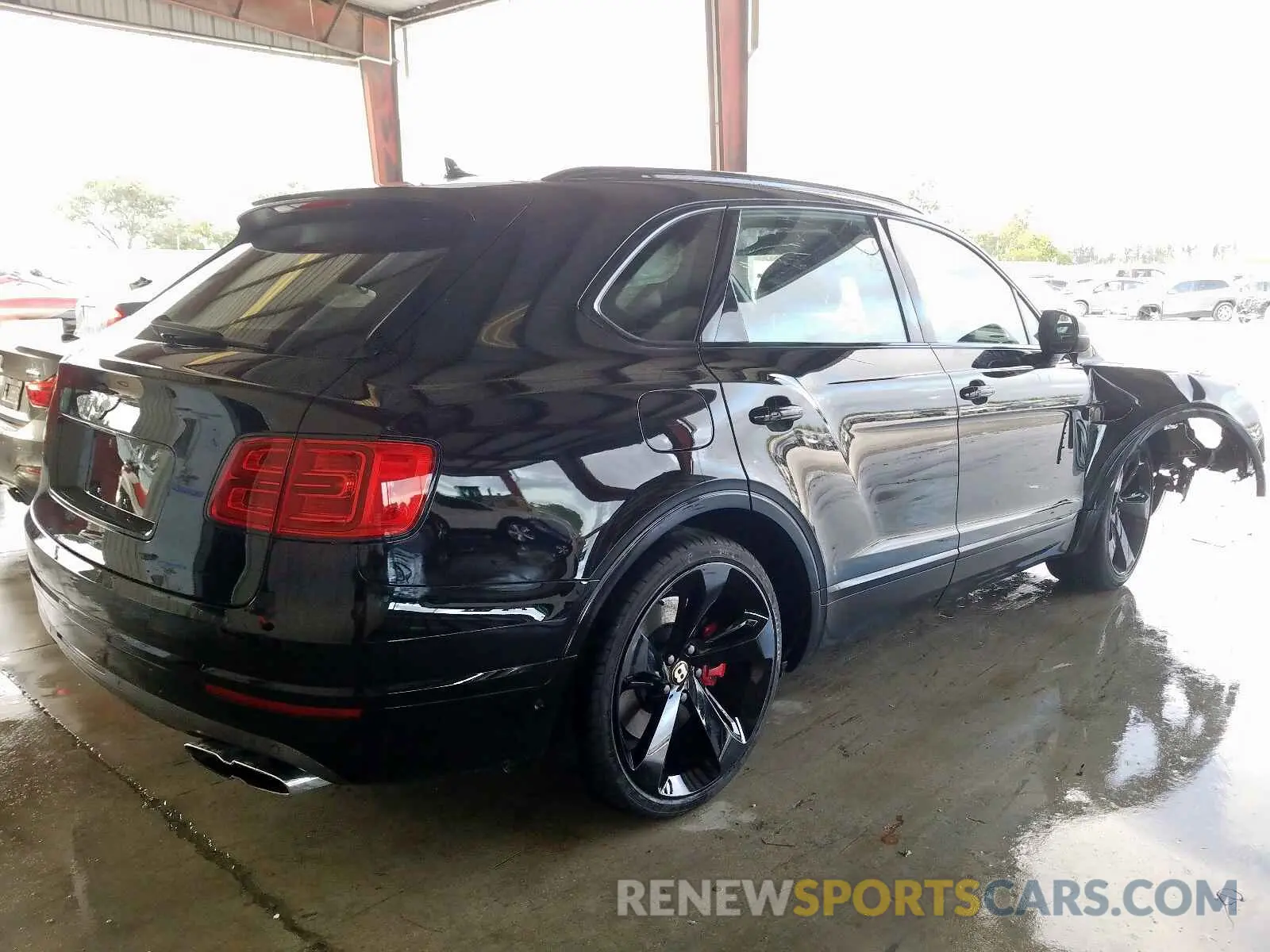4 fotografías del automóvil dañado SJAAM2ZV7KC027301 BENTLEY BENTAYGA 2019