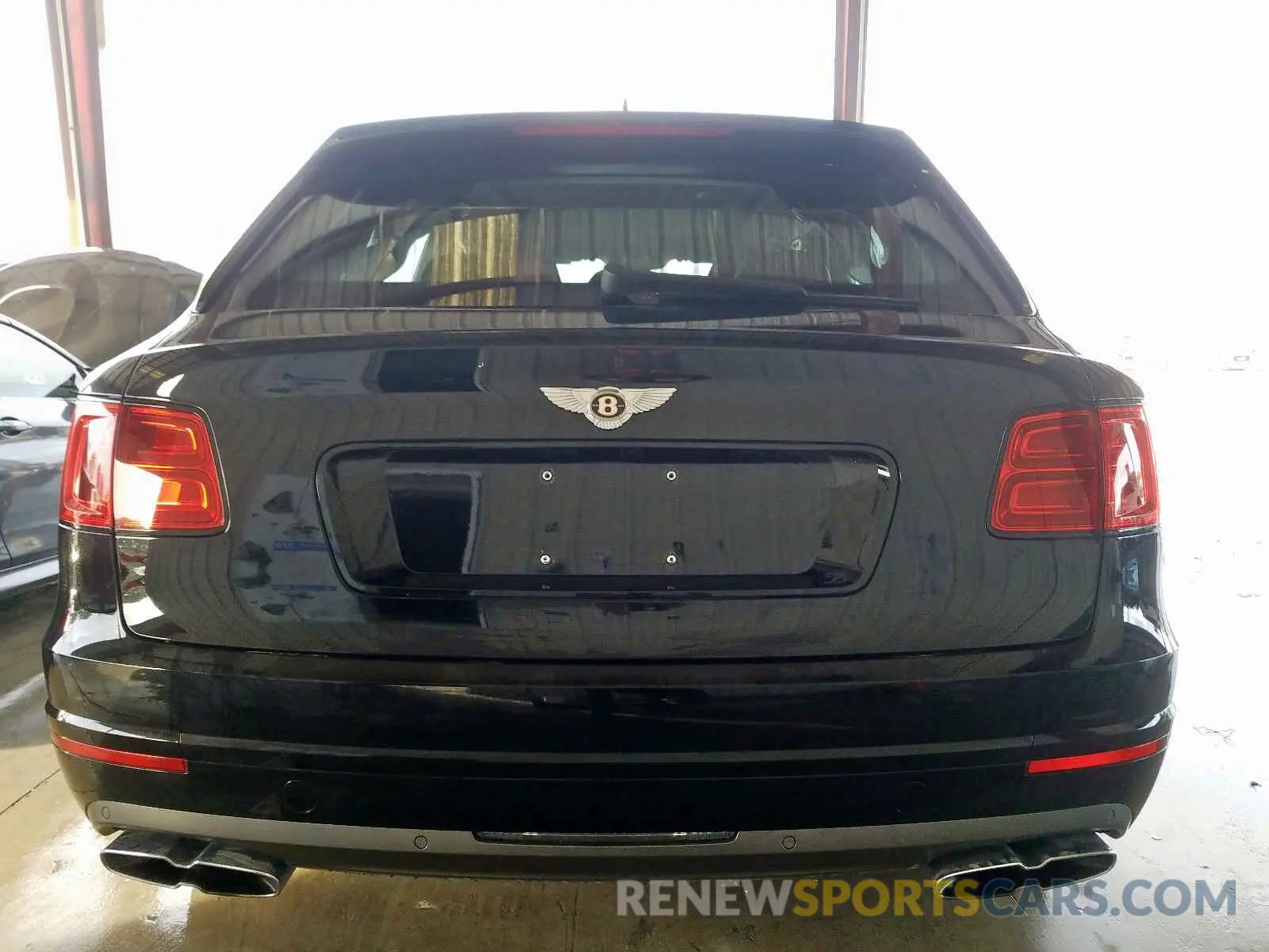 9 fotografías del automóvil dañado SJAAM2ZV7KC027301 BENTLEY BENTAYGA 2019