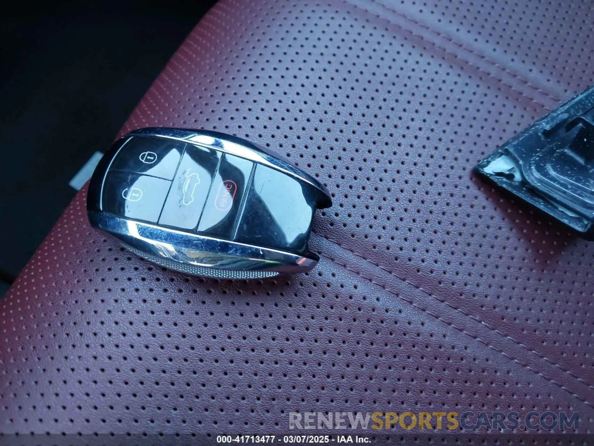 11 fotografías del automóvil dañado SJAAM2ZV9KC024576 BENTLEY BENTAYGA 2019