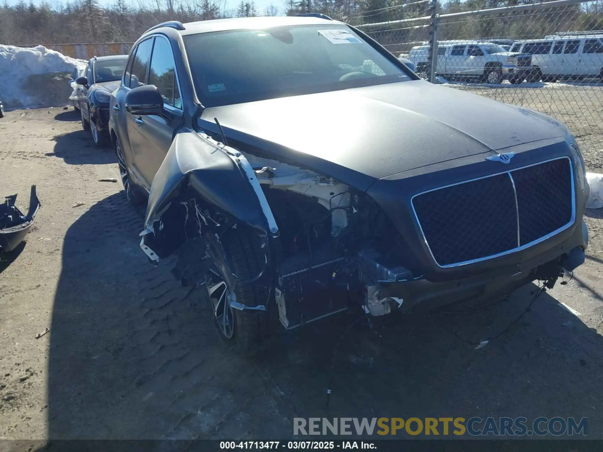 6 fotografías del automóvil dañado SJAAM2ZV9KC024576 BENTLEY BENTAYGA 2019