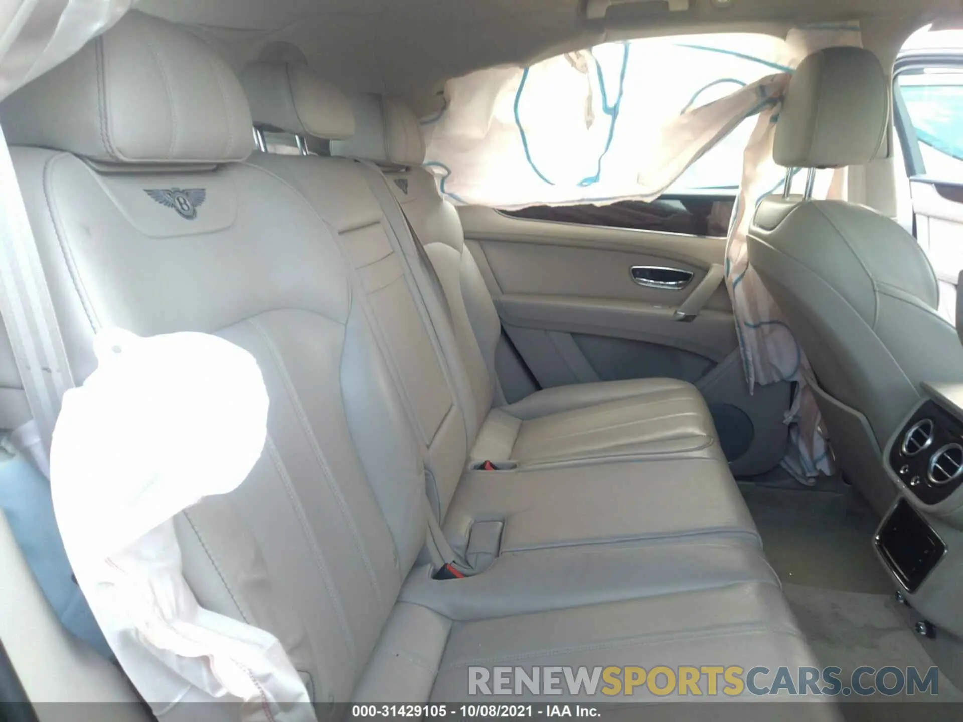 8 fotografías del automóvil dañado SJAAM2ZV8LC030516 BENTLEY BENTAYGA 2020