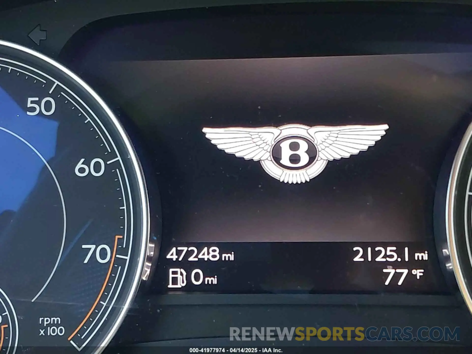 15 fotografías del automóvil dañado SJAAM2ZVXLC029237 BENTLEY BENTAYGA 2020