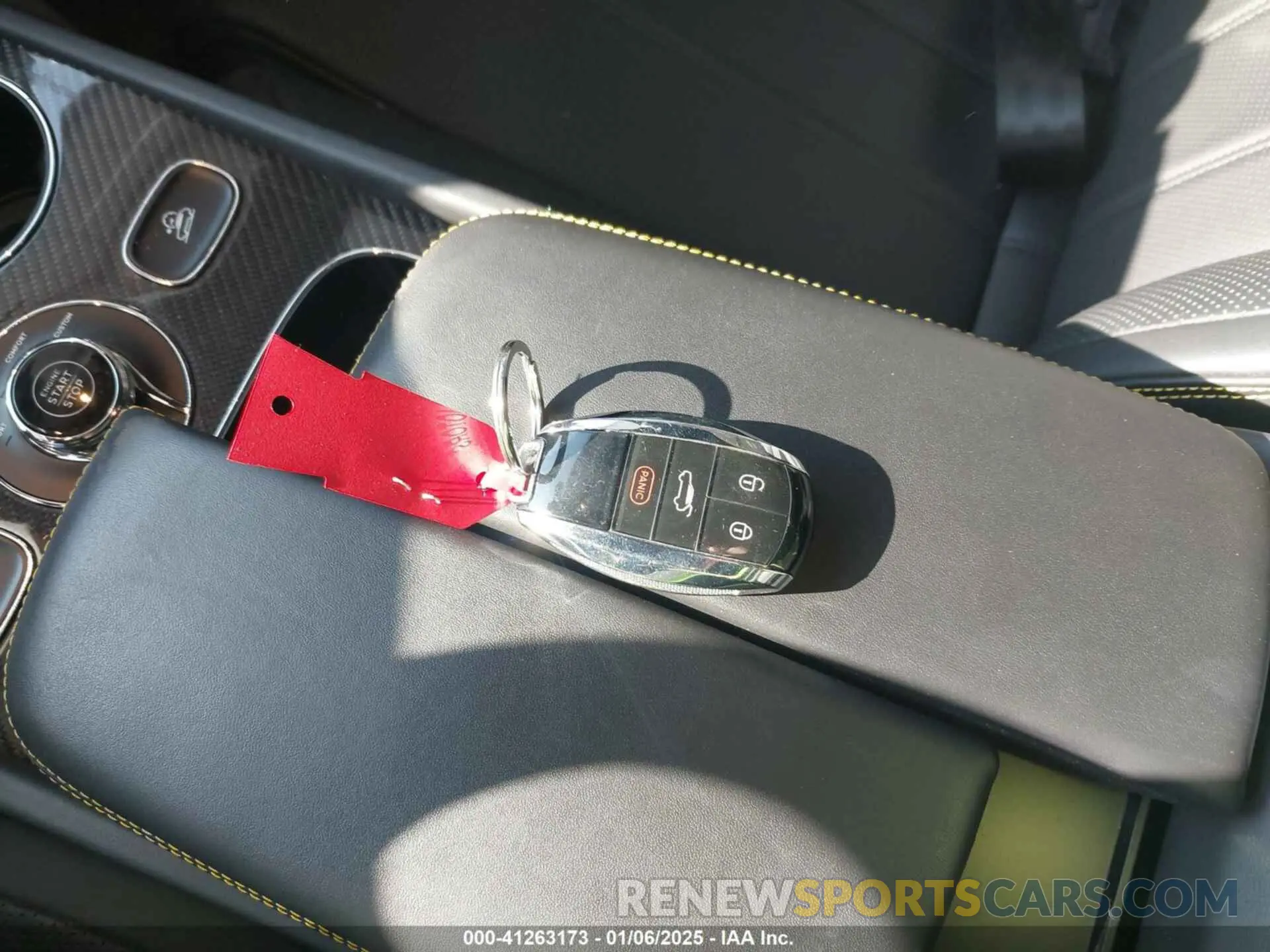 11 fotografías del automóvil dañado SJAAM2ZV0MC035081 BENTLEY BENTAYGA 2021