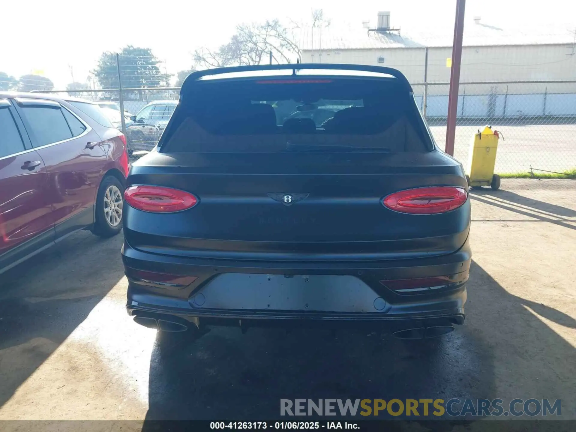 16 fotografías del automóvil dañado SJAAM2ZV0MC035081 BENTLEY BENTAYGA 2021