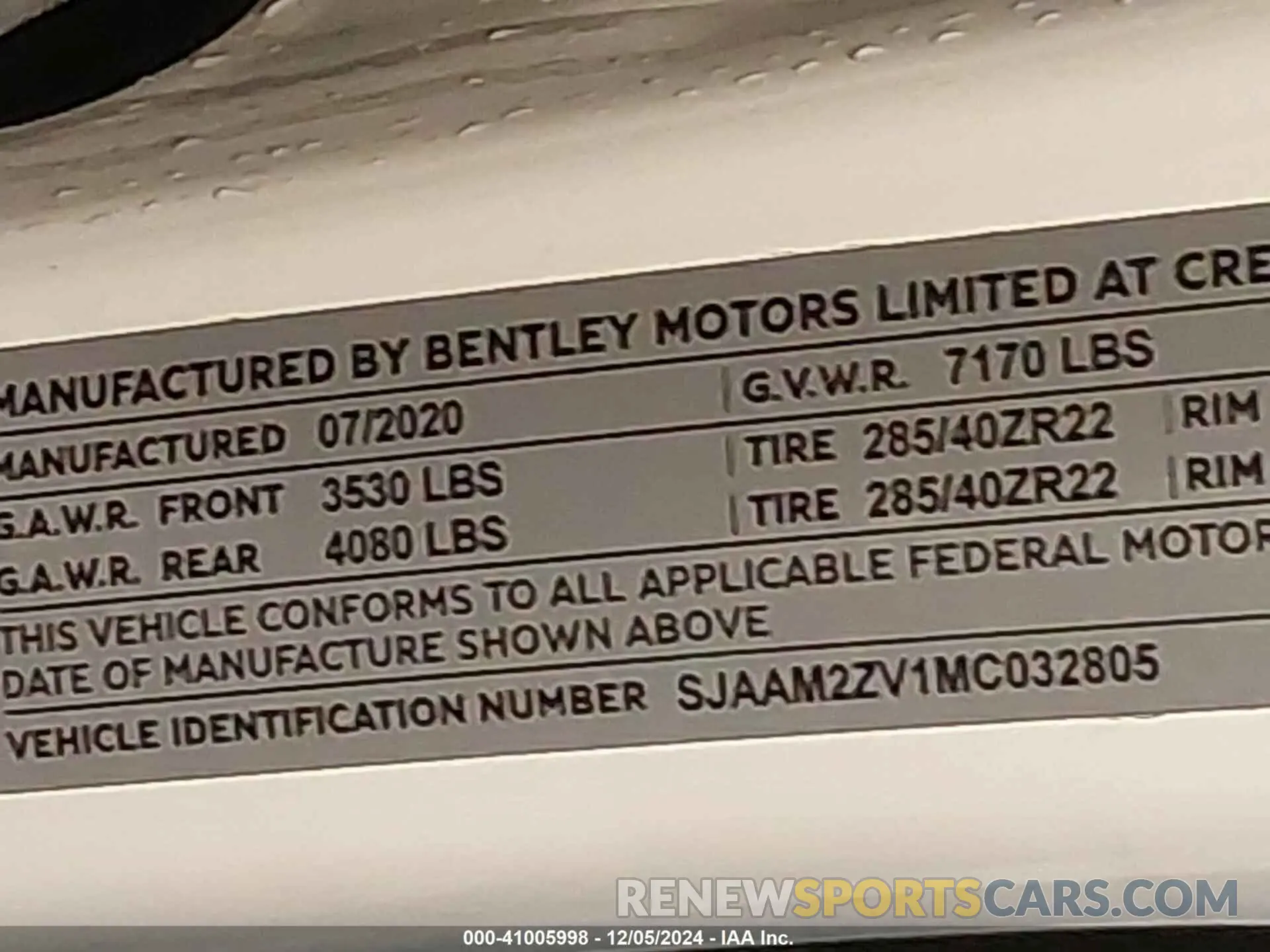 9 fotografías del automóvil dañado SJAAM2ZV1MC032805 BENTLEY BENTAYGA 2021