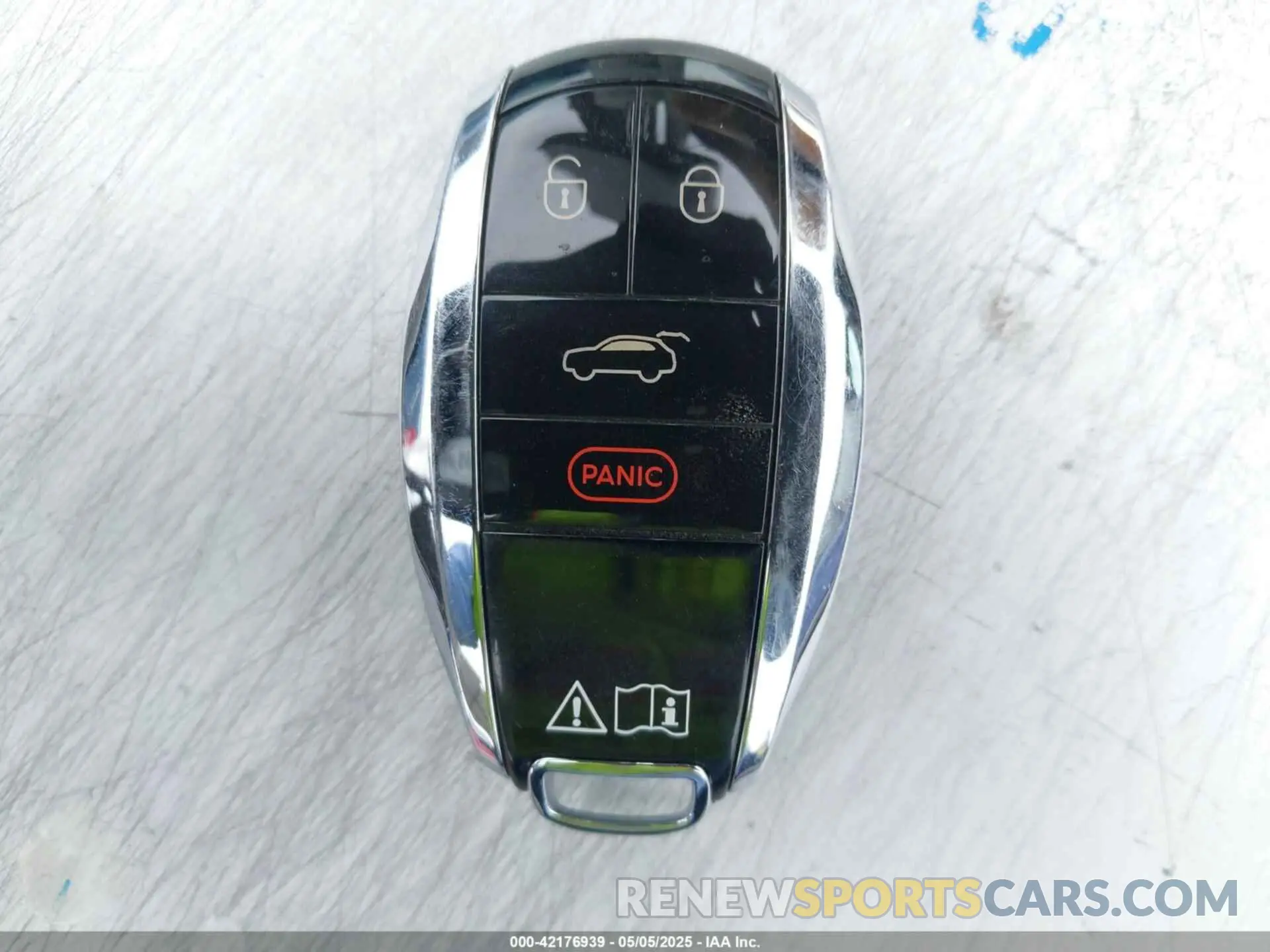 11 fotografías del automóvil dañado SJAAM2ZV1NC013849 BENTLEY BENTAYGA 2022