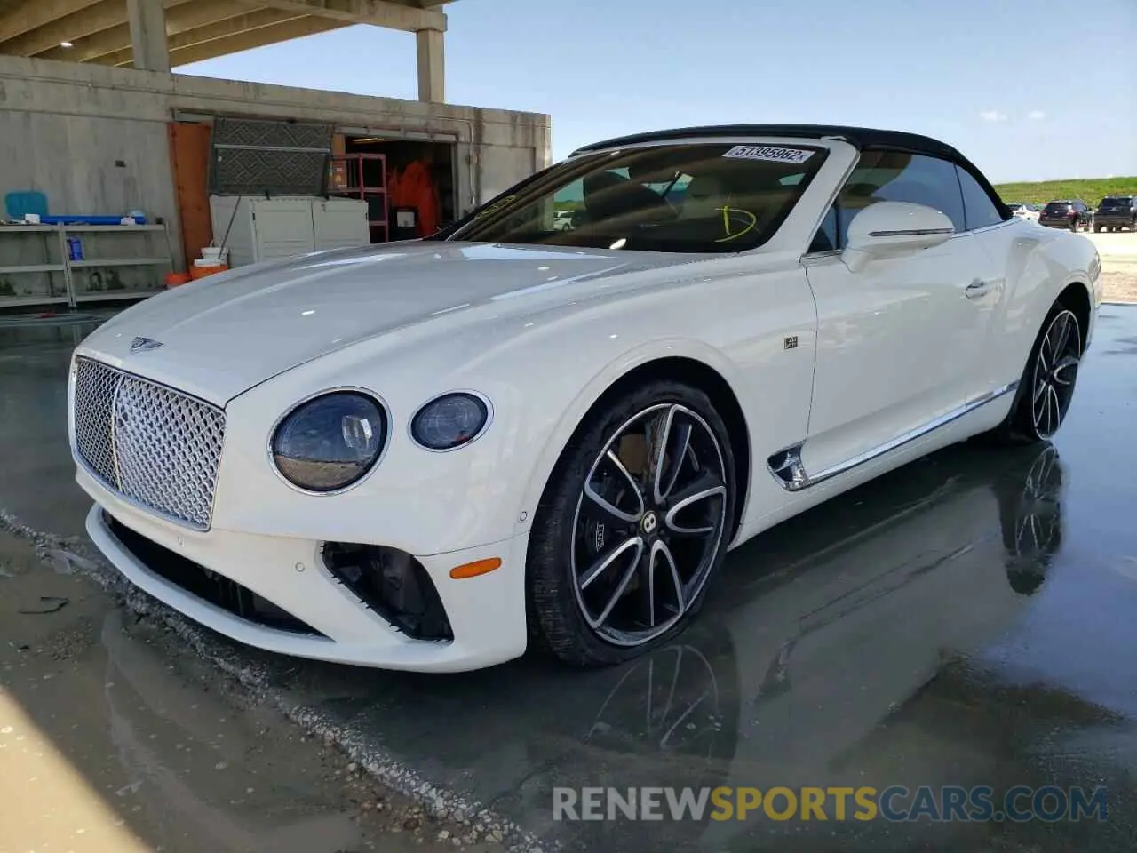 2 fotografías del automóvil dañado SCBDG4ZG0LC075324 BENTLEY CONTINENTA 2020
