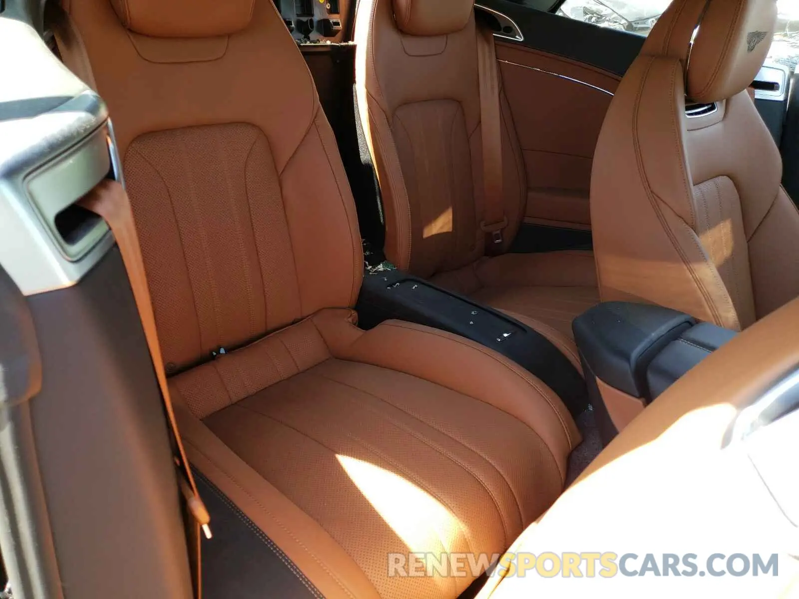 6 fotografías del automóvil dañado SCBDG4ZG1LC075090 BENTLEY CONTINENTA 2020