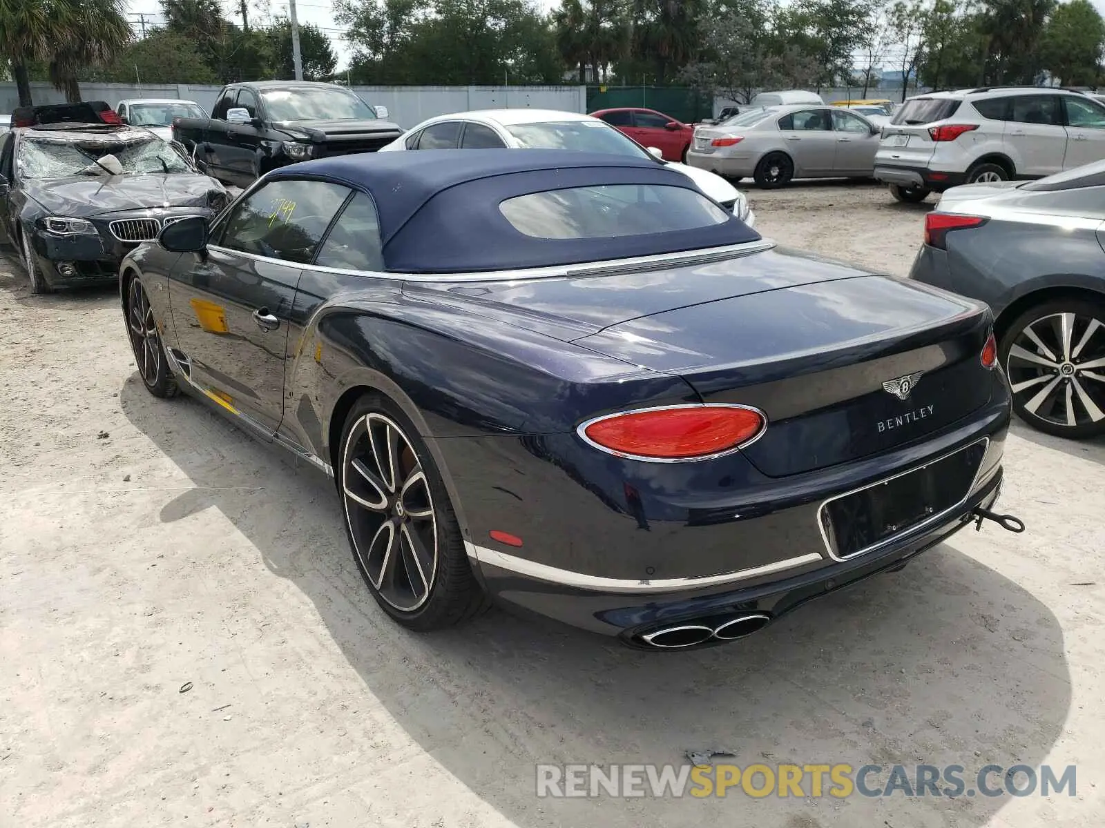 3 fotografías del automóvil dañado SCBDG4ZG2LC076457 BENTLEY CONTINENTA 2020