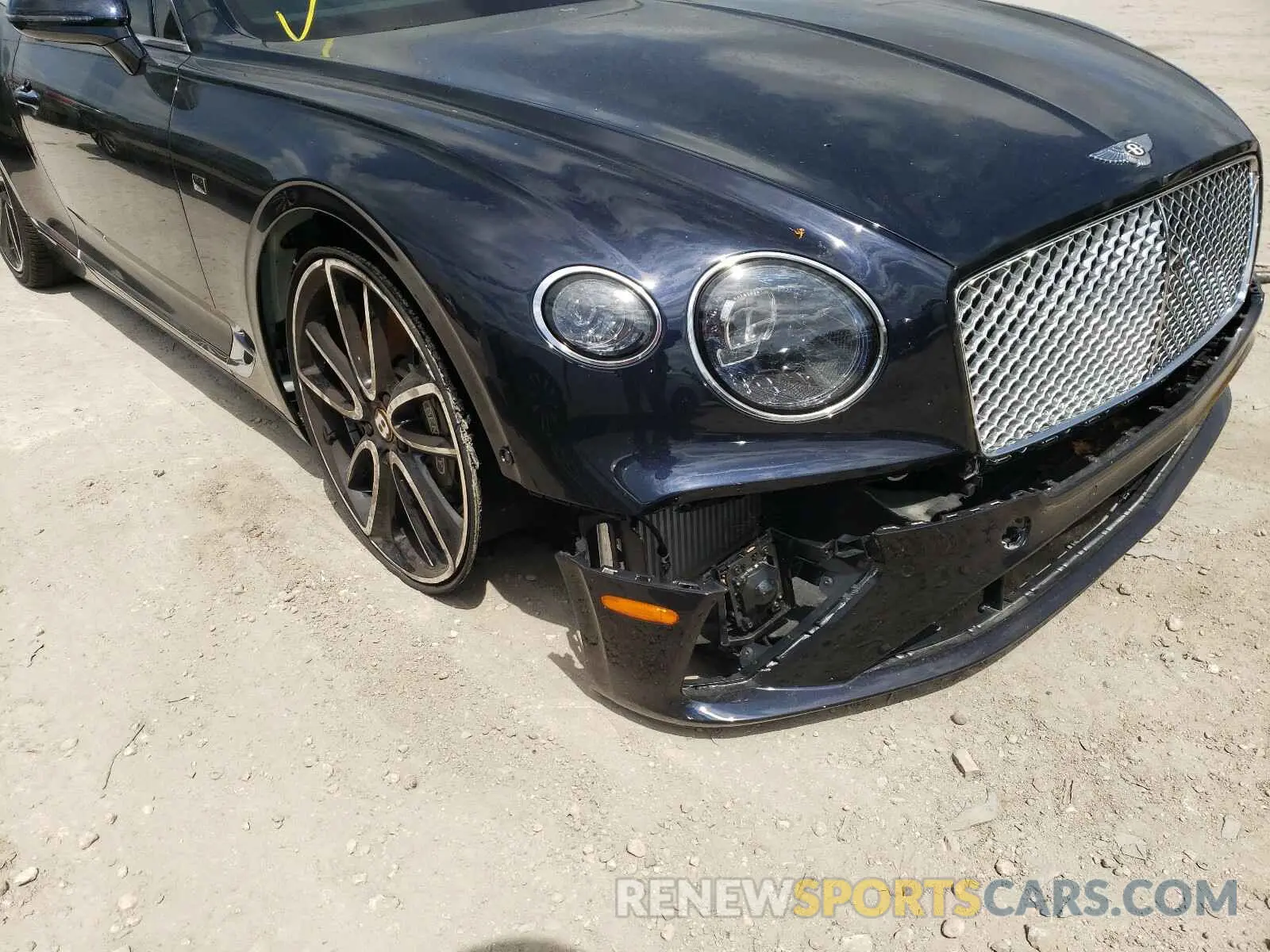 9 fotografías del automóvil dañado SCBDG4ZG2LC076457 BENTLEY CONTINENTA 2020