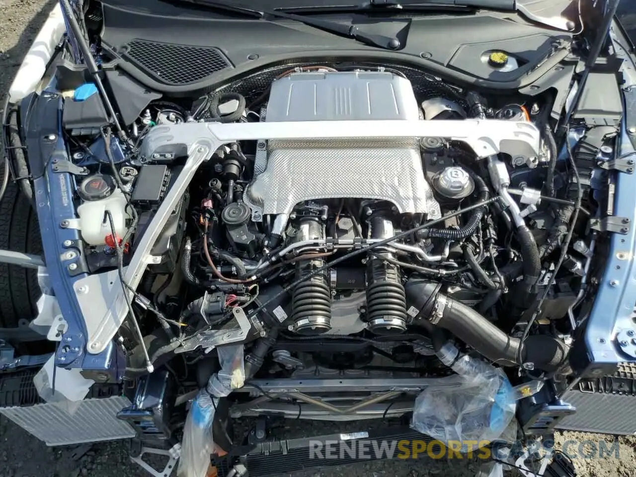 11 fotografías del automóvil dañado SCBDG4ZG4LC076296 BENTLEY CONTINENTA 2020
