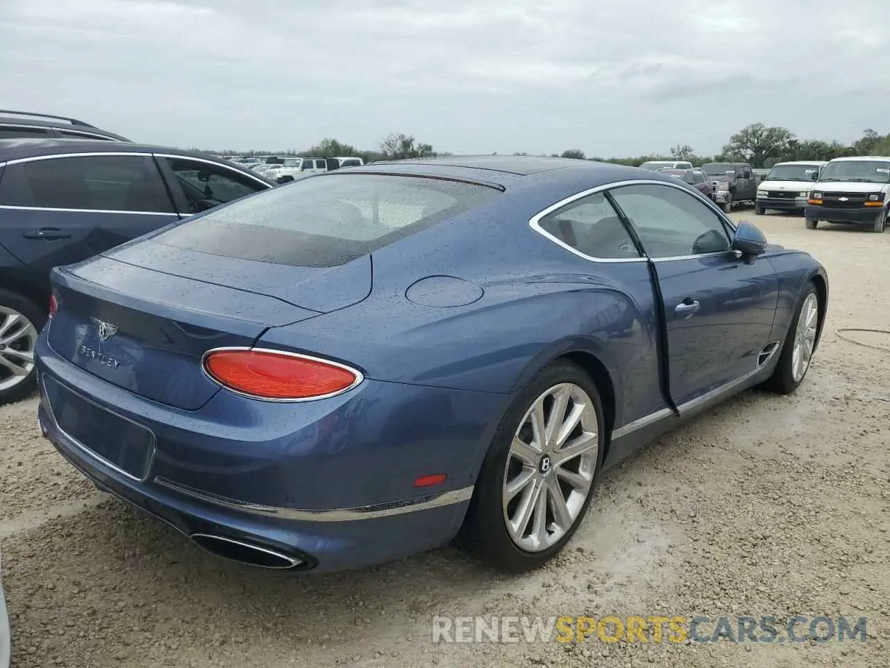 3 fotografías del automóvil dañado SCBCB2ZG0MC084864 BENTLEY CONTINENTA 2021