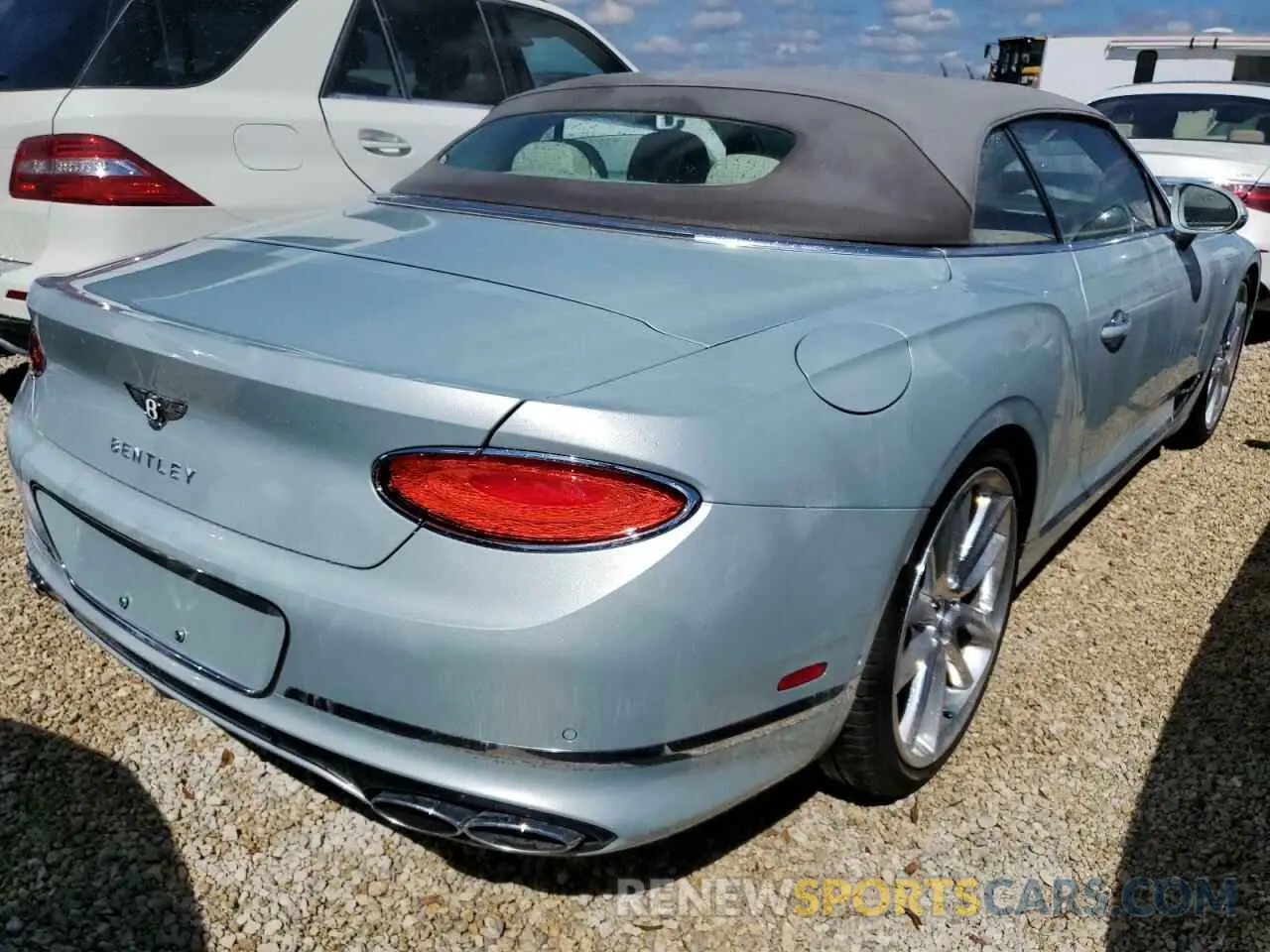 4 fotografías del automóvil dañado SCBDG4ZG9NC093646 BENTLEY CONTINENTA 2022