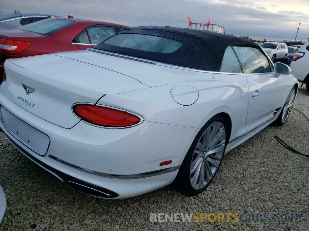 3 fotografías del automóvil dañado SCBDT4ZG7NC092233 BENTLEY CONTINENTA 2022