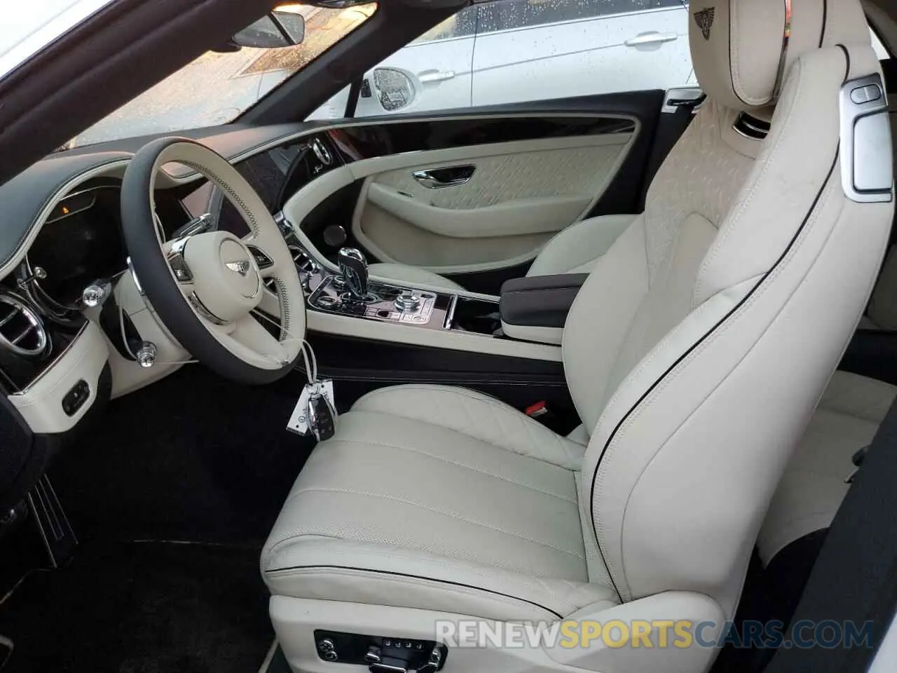 7 fotografías del automóvil dañado SCBDT4ZG7NC092233 BENTLEY CONTINENTA 2022