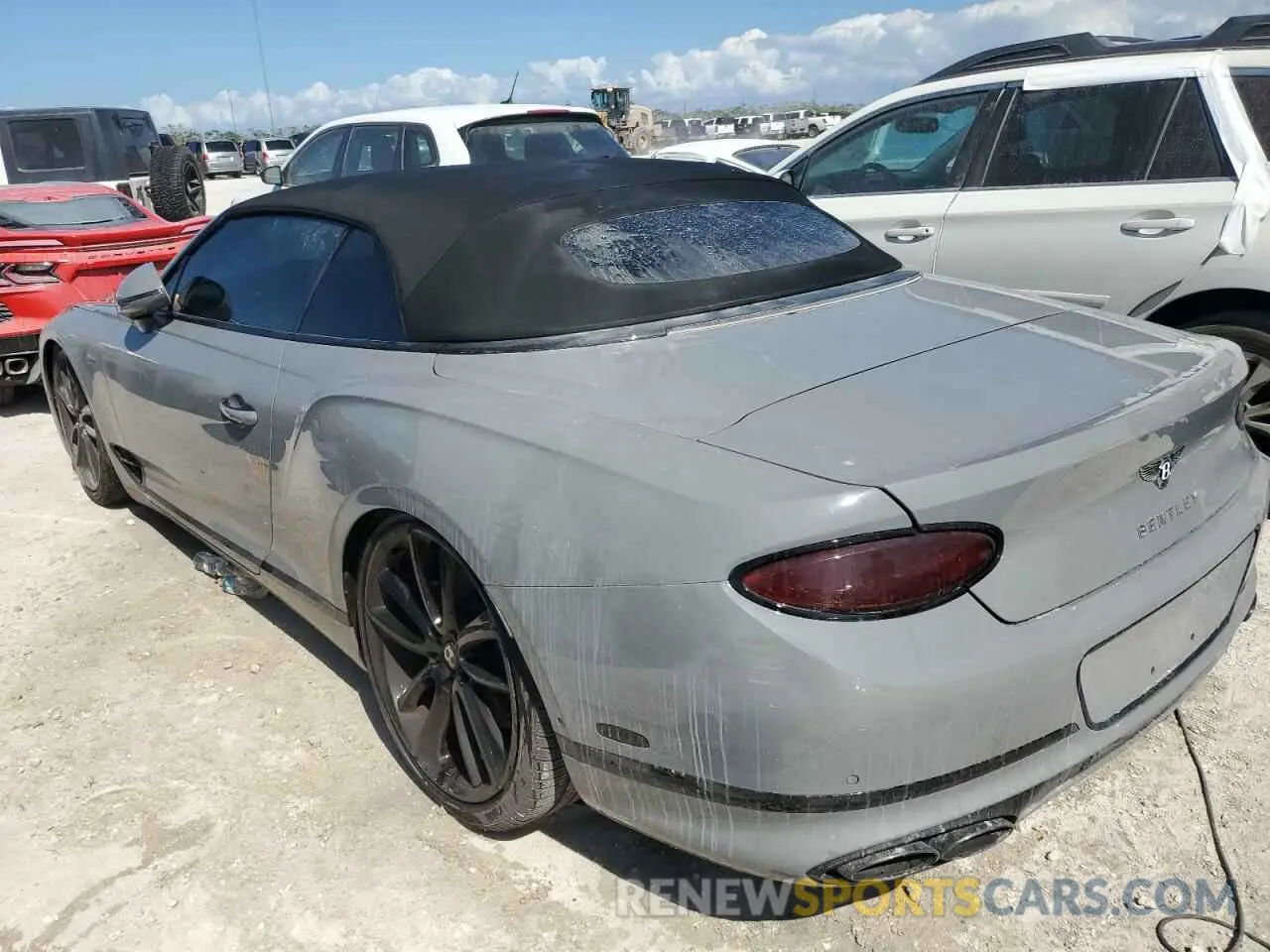 2 fotografías del automóvil dañado SCBDG4ZG6PC004909 BENTLEY CONTINENTA 2023
