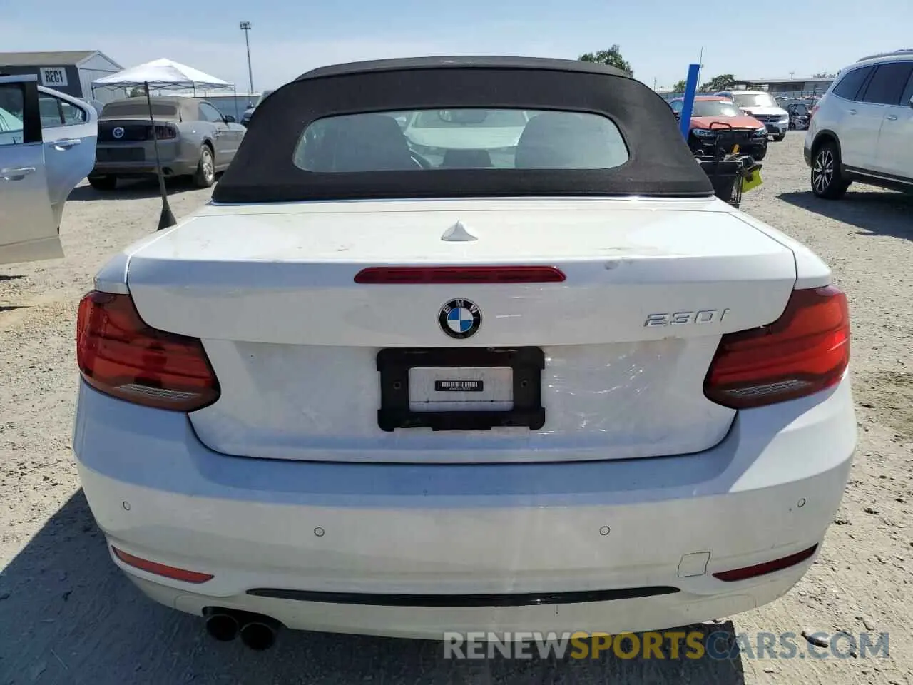 6 fotografías del automóvil dañado WBA2M7C04L7F61332 BMW 2 SERIES 2020