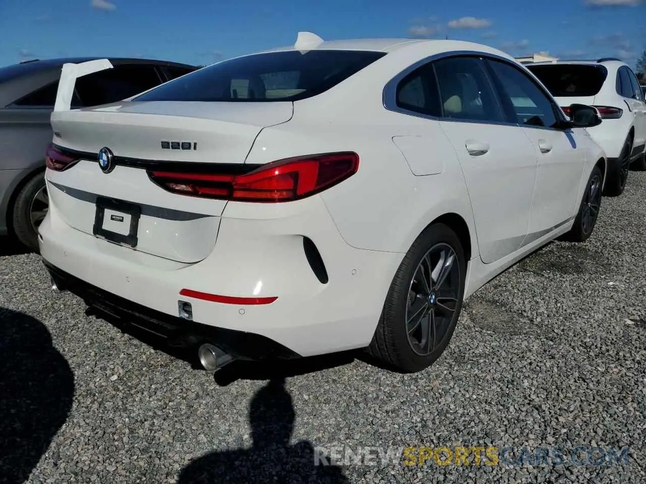 4 fotografías del automóvil dañado WBA73AK06M7H15712 BMW 2 SERIES 2021