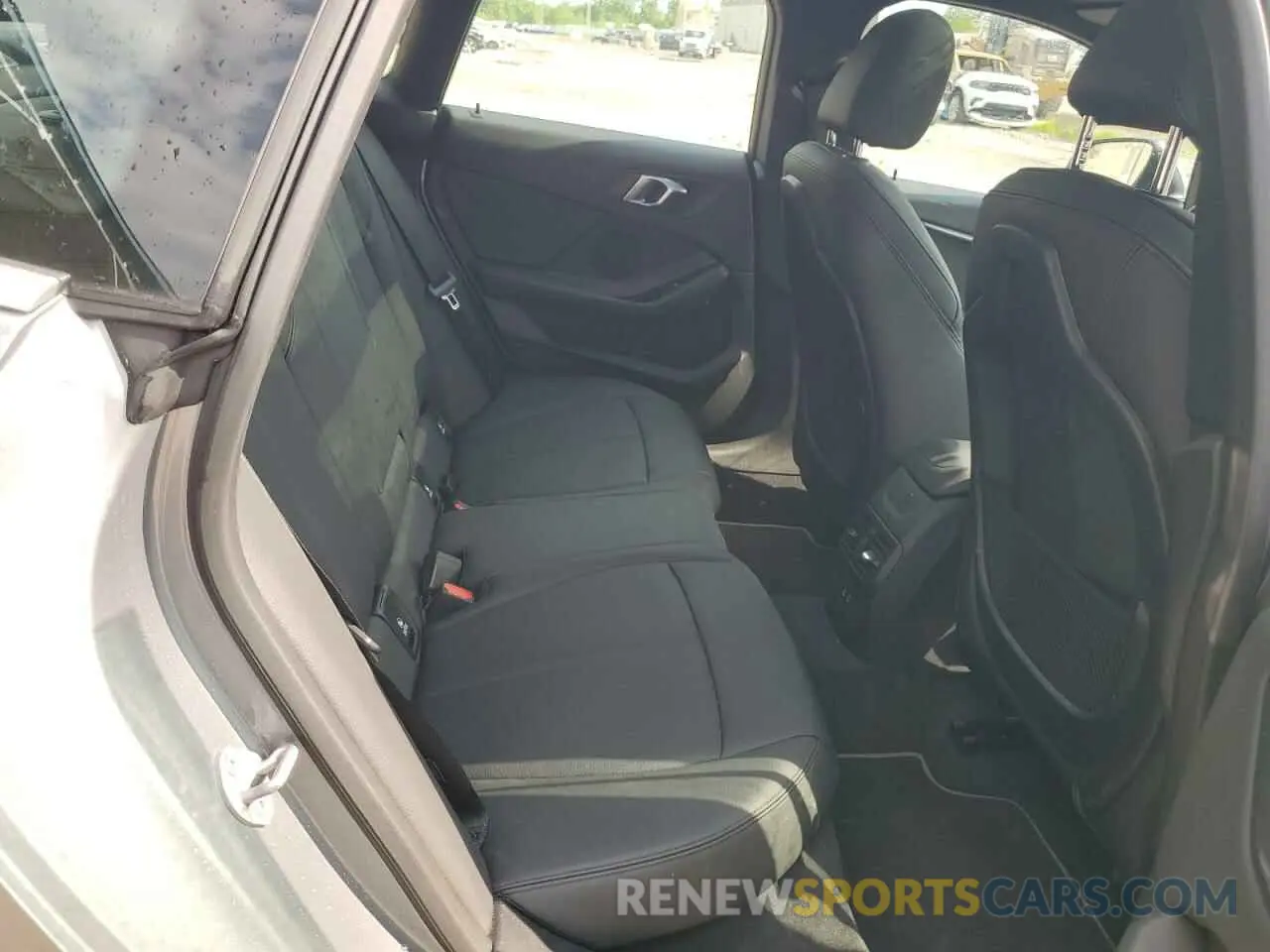 10 fotografías del automóvil dañado WBA73AK08R7R11977 BMW 2 SERIES 2024