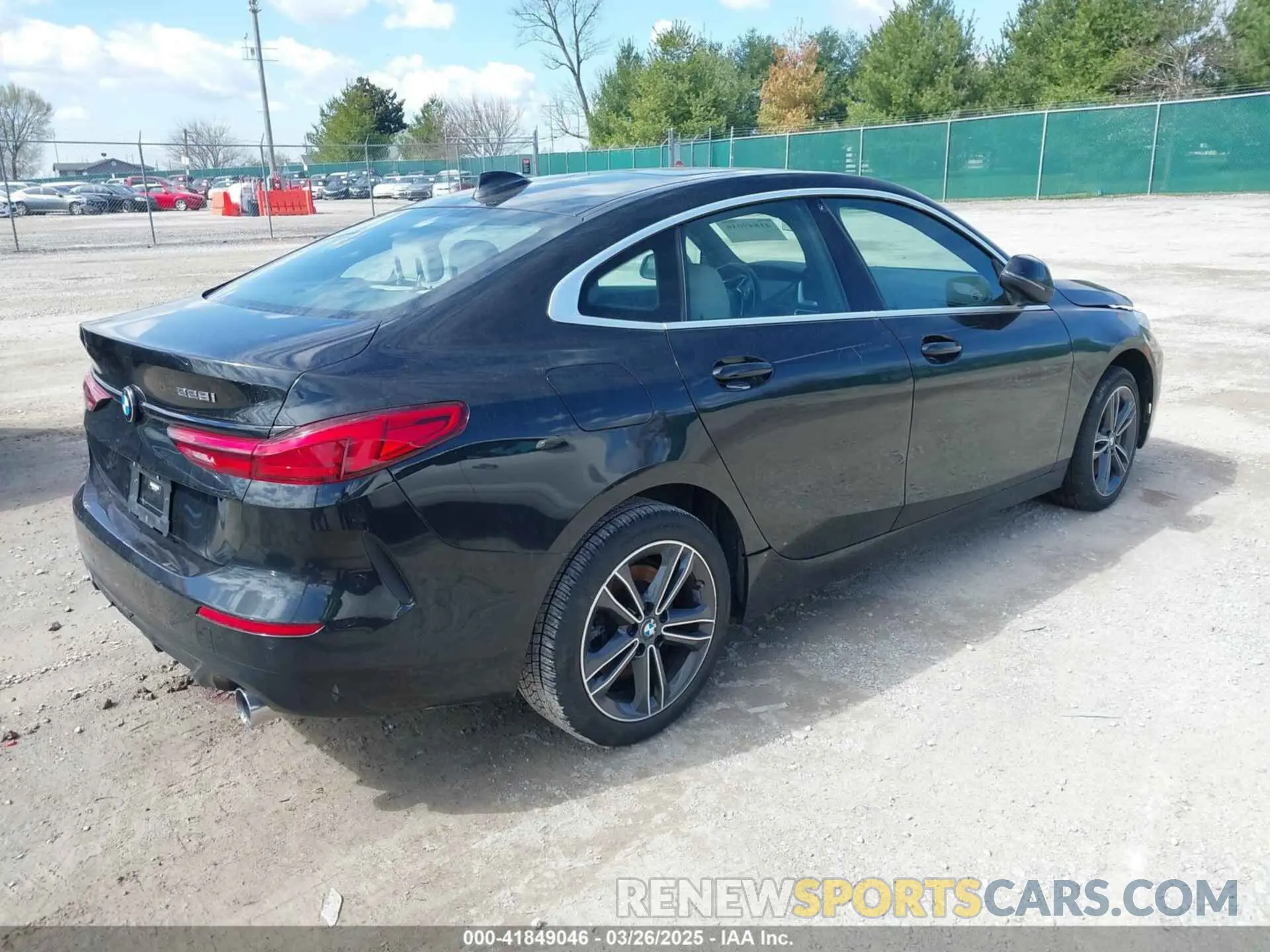 4 fotografías del automóvil dañado WBA53AK08N7K11703 BMW 228 GRAN COUPE 2022