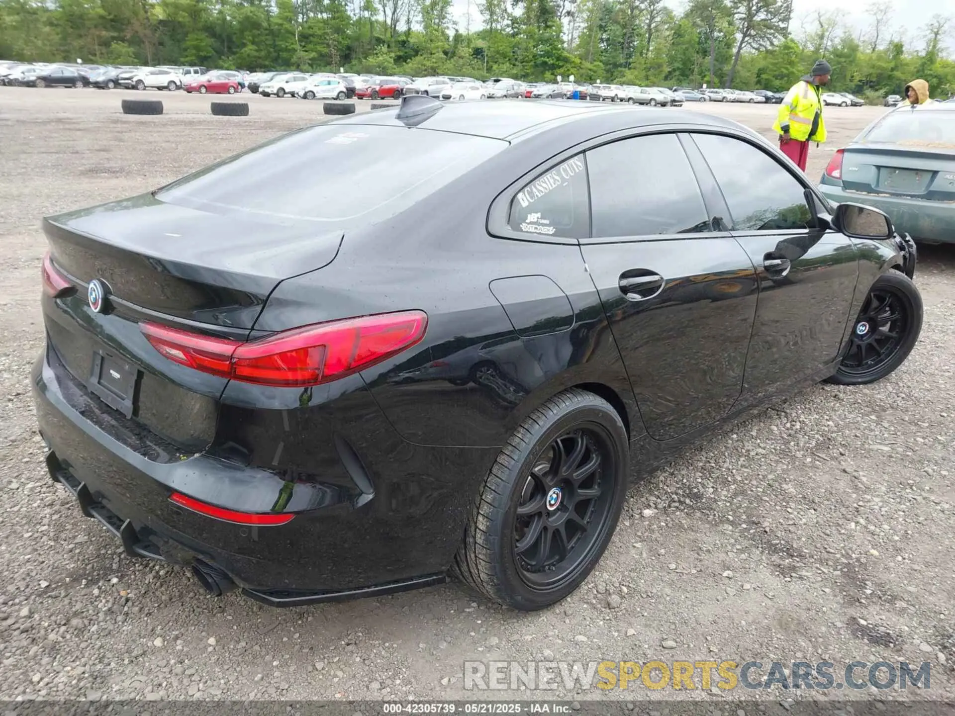 4 fotografías del automóvil dañado WBA73AK00N7K44428 BMW 228 GRAN COUPE 2022