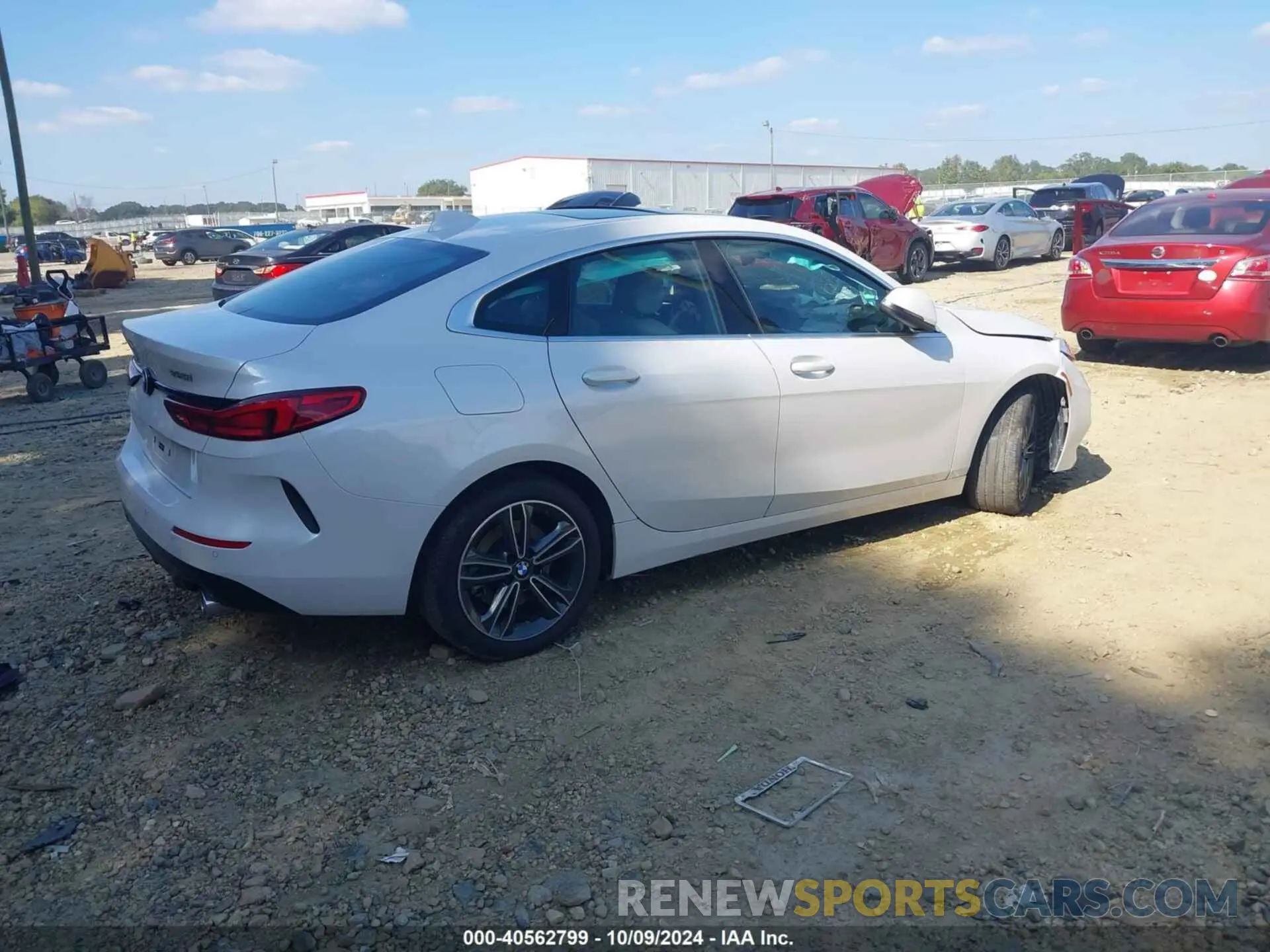 4 fotografías del automóvil dañado WBA73AK03P7M82440 BMW 228 GRAN COUPE 2023