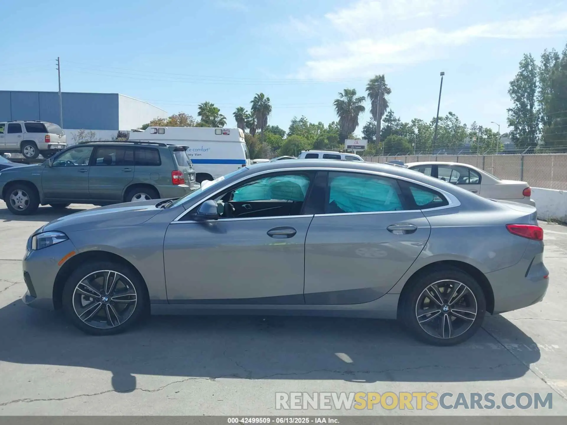14 fotografías del automóvil dañado WBA53AK0XR7R06416 BMW 228 GRAN COUPE 2024