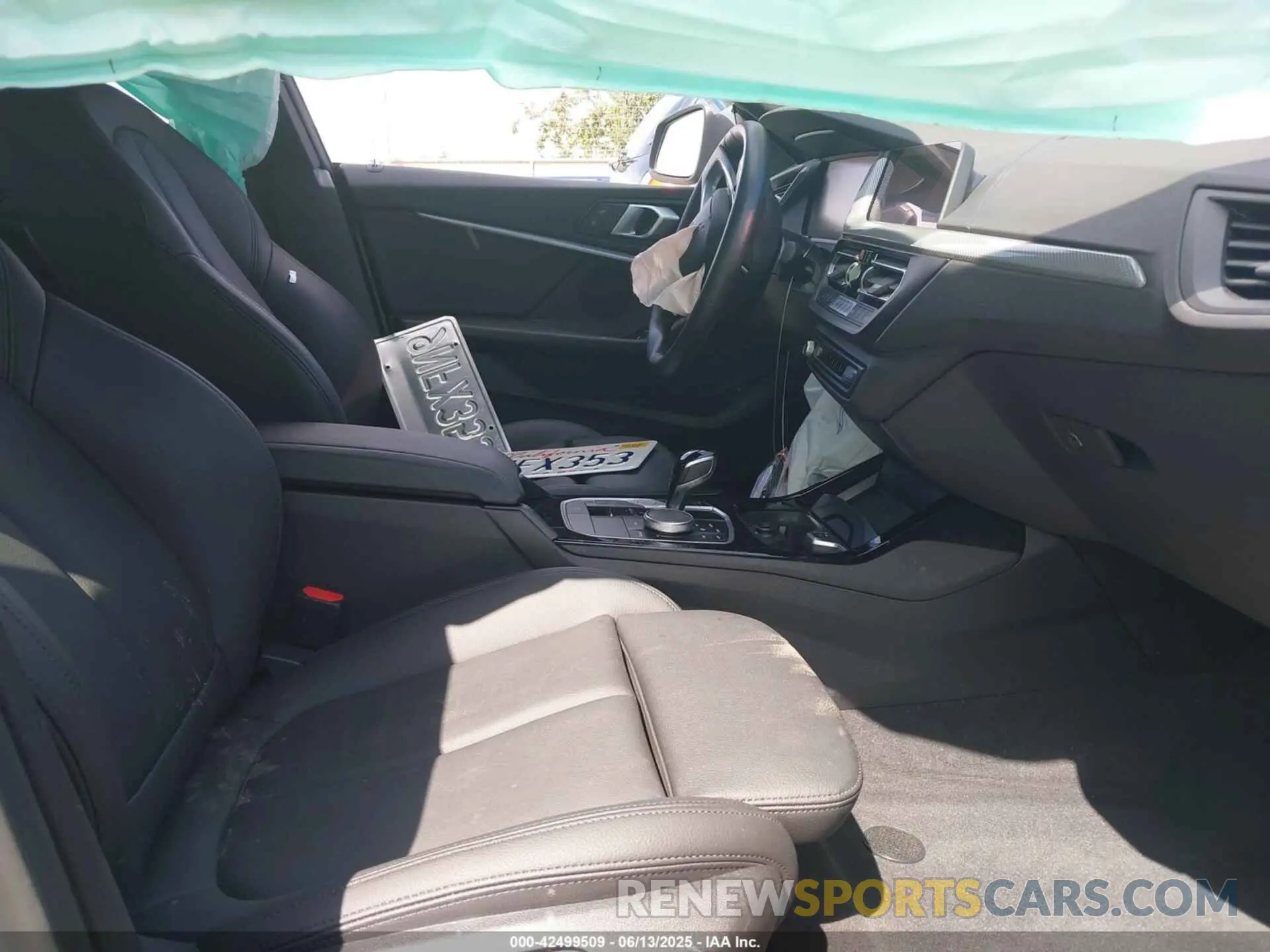 5 fotografías del automóvil dañado WBA53AK0XR7R06416 BMW 228 GRAN COUPE 2024