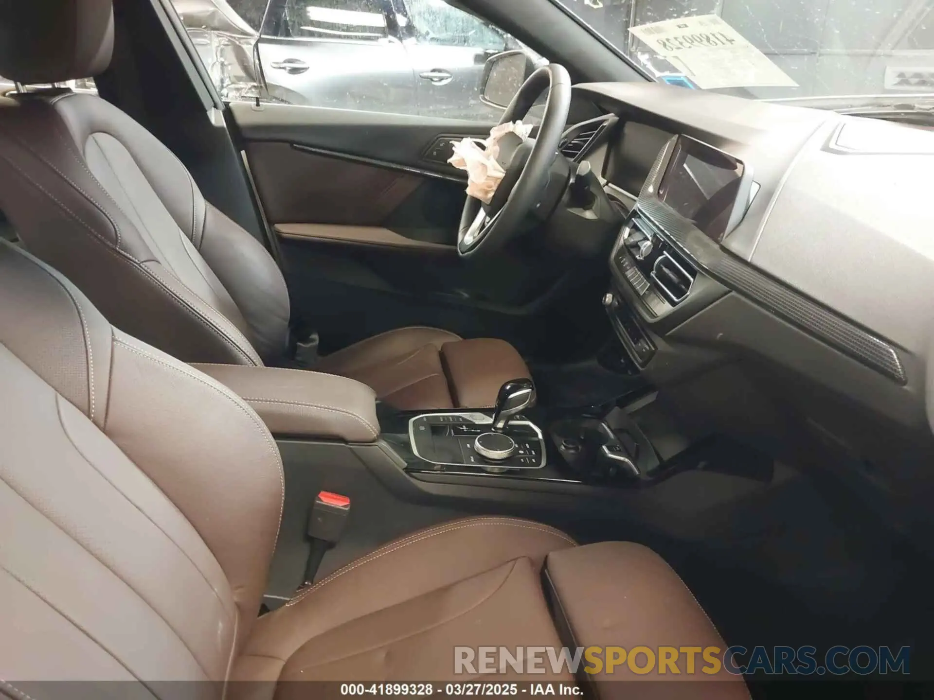 5 fotografías del automóvil dañado WBA73AK00R7R54757 BMW 228 GRAN COUPE 2024