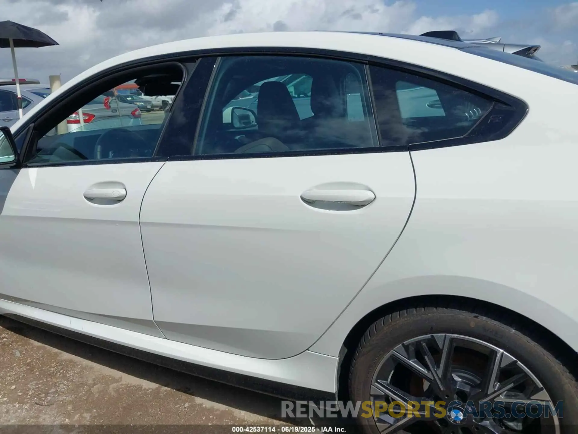 14 fotografías del automóvil dañado WBA23GG06S7S55337 BMW 228 GRAN COUPE 2025