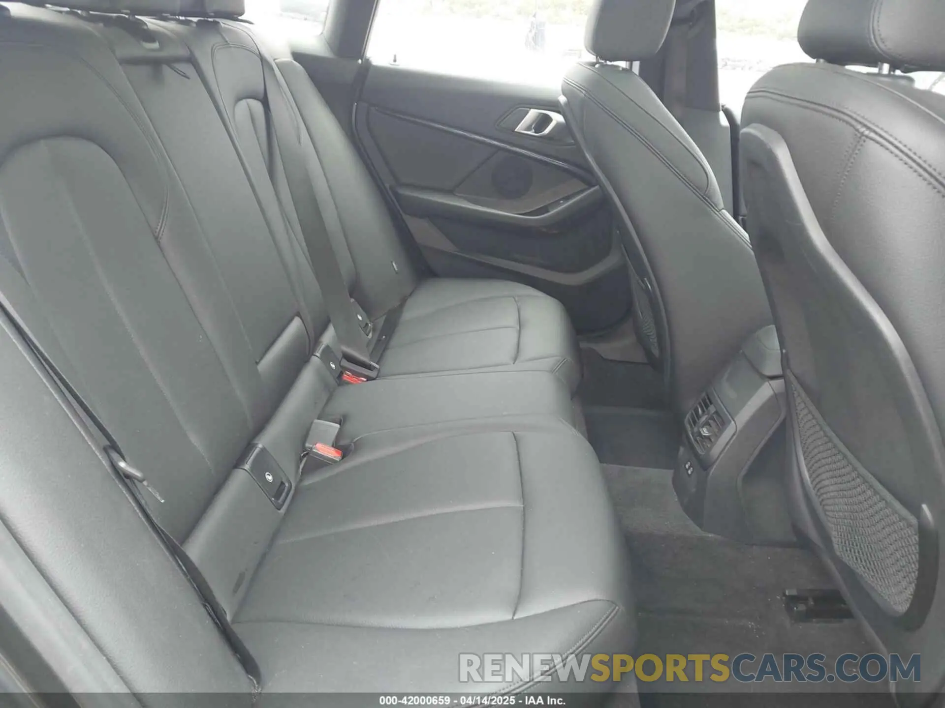 8 fotografías del automóvil dañado WBA73AK06L7F52011 BMW 228I GRAN COUPE 2020