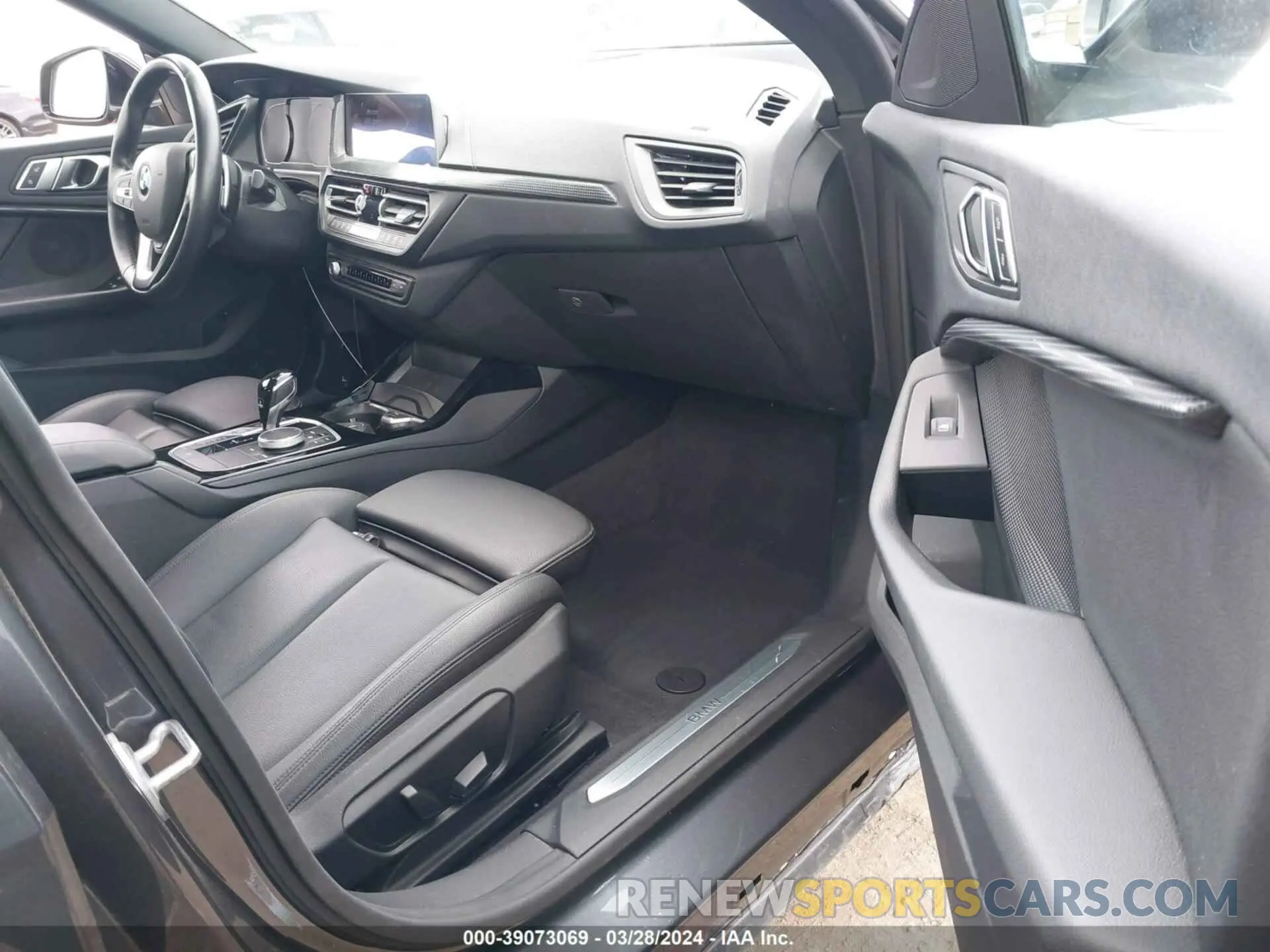 5 fotografías del automóvil dañado WBA73AK07L7F78066 BMW 228I GRAN COUPE 2020