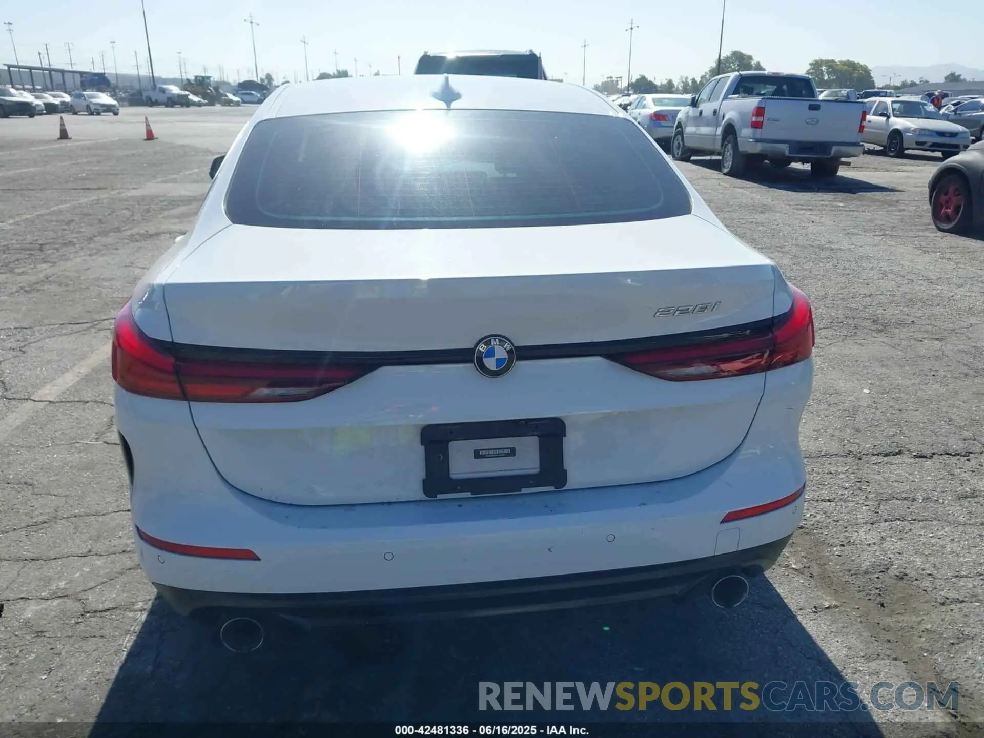 17 fotografías del automóvil dañado WBA53AK07M7H90359 BMW 228I GRAN COUPE 2021