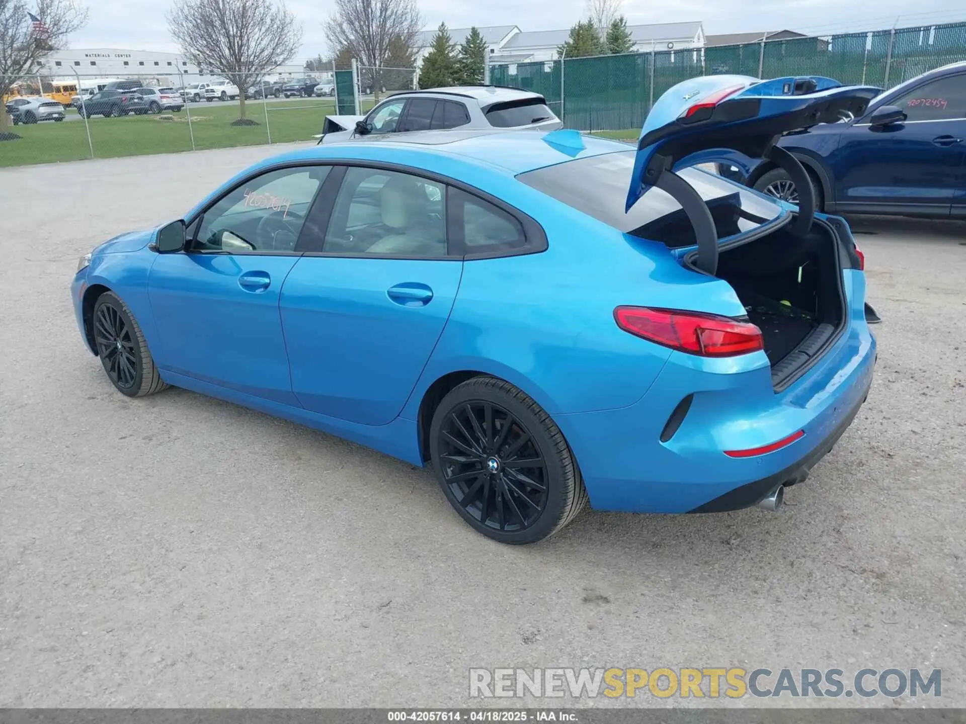 3 fotografías del automóvil dañado WBA73AK09M7G43369 BMW 228I GRAN COUPE 2021