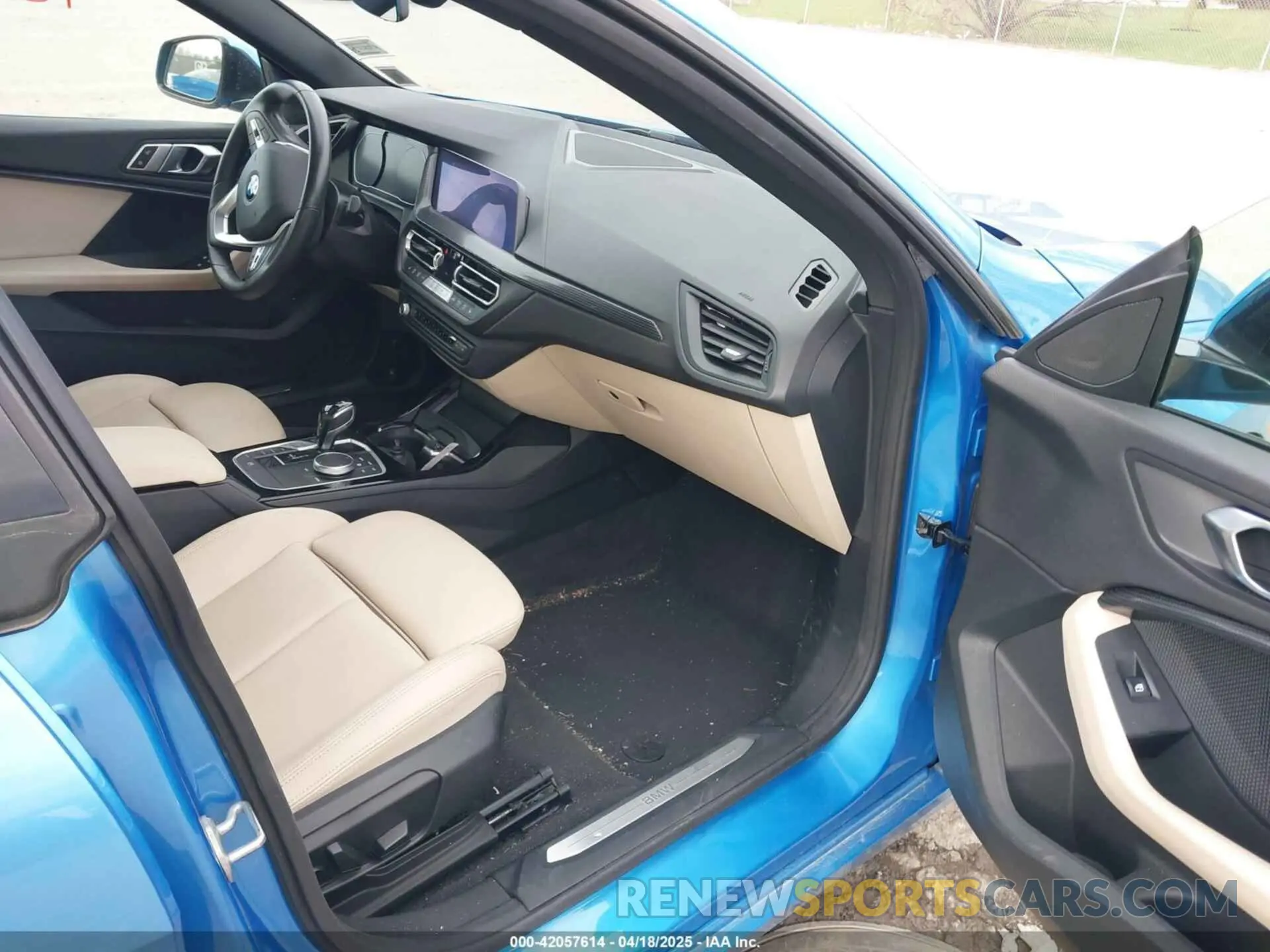 5 fotografías del automóvil dañado WBA73AK09M7G43369 BMW 228I GRAN COUPE 2021